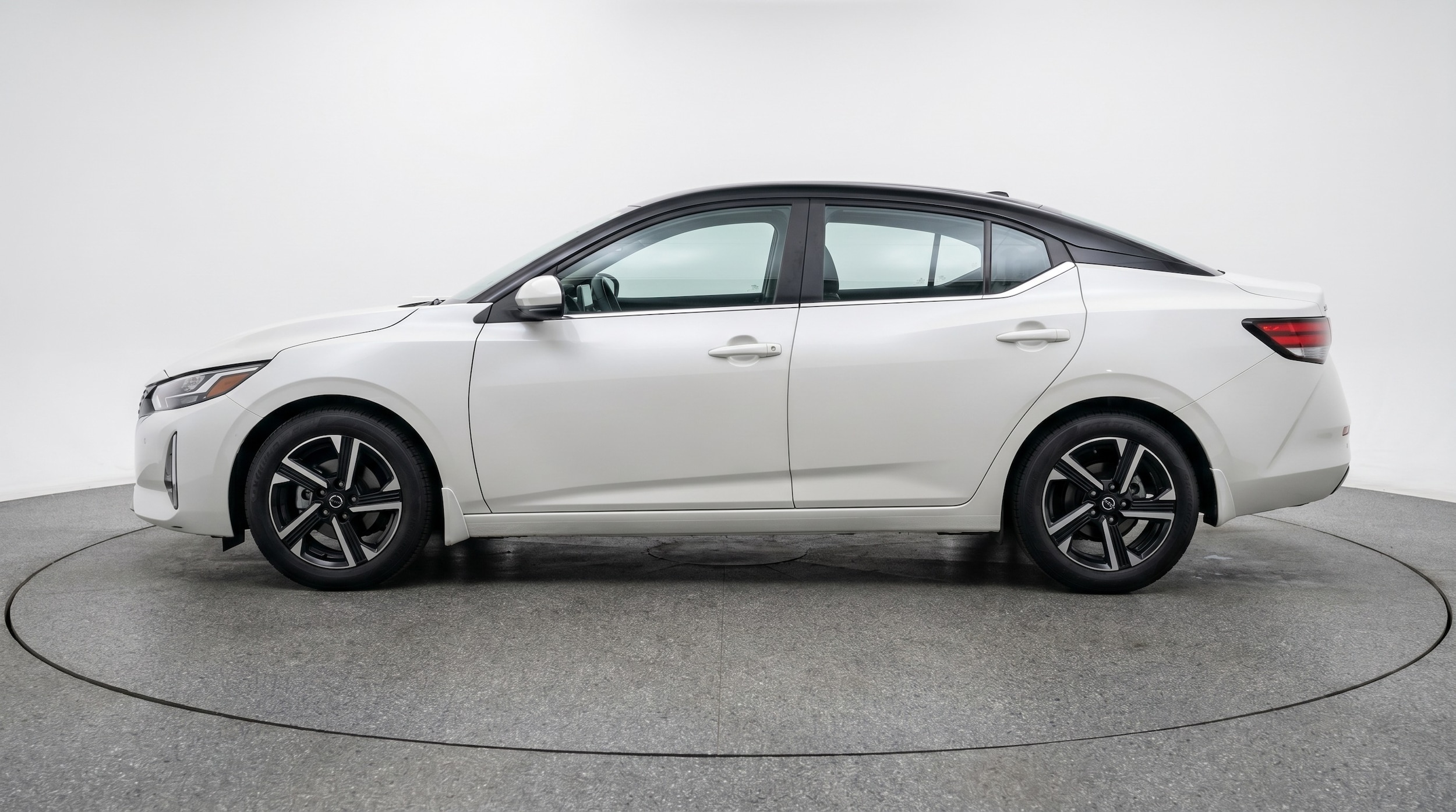 Thumbnail: 2025 Nissan Sentra - 4