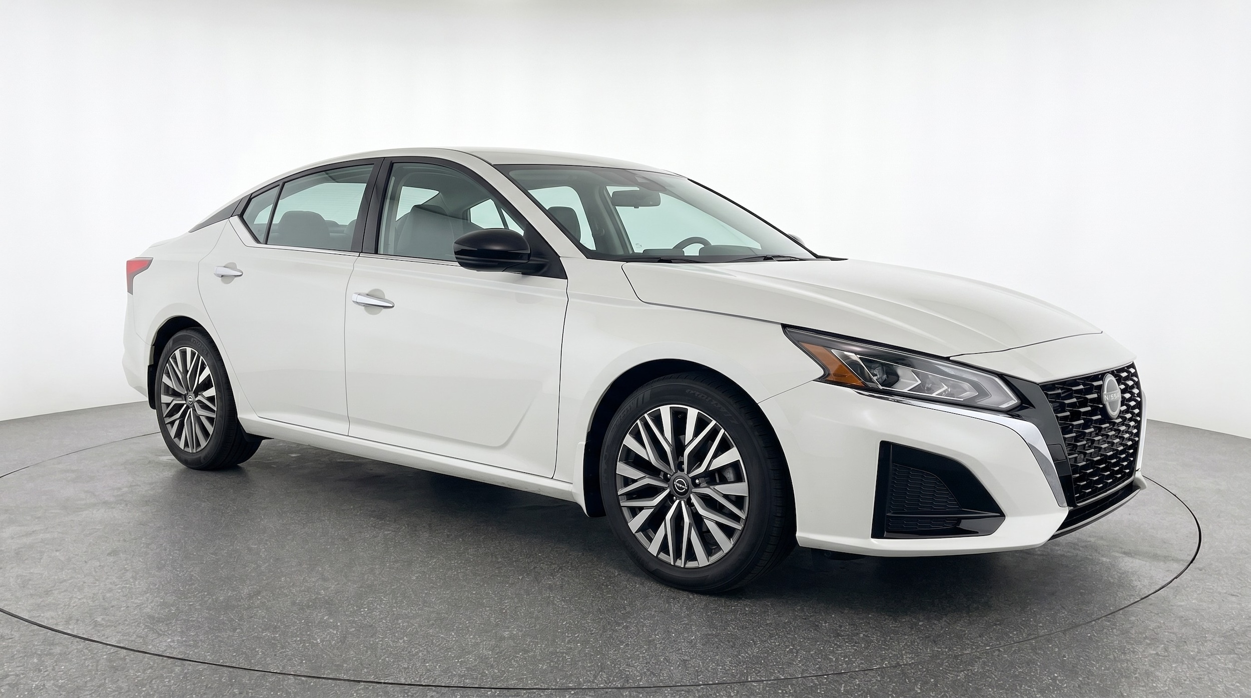 Thumbnail: 2025 Nissan Altima - 1