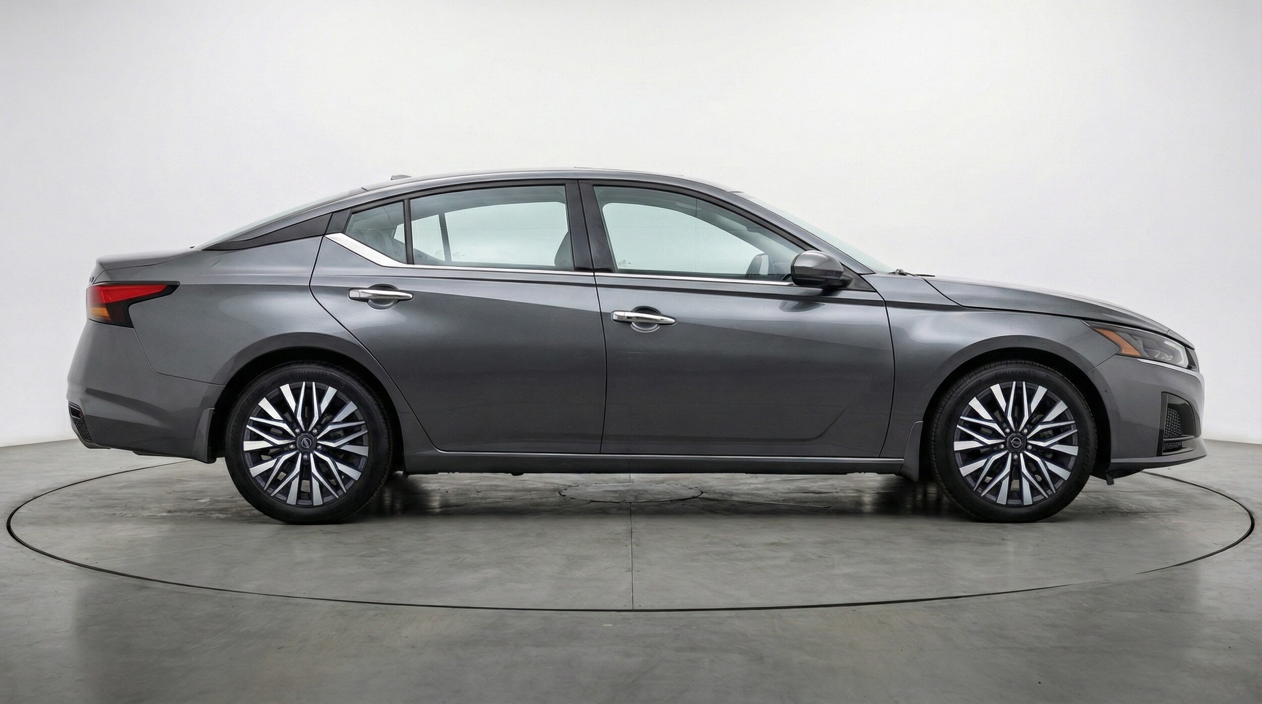 Thumbnail: 2025 Nissan Altima - 8