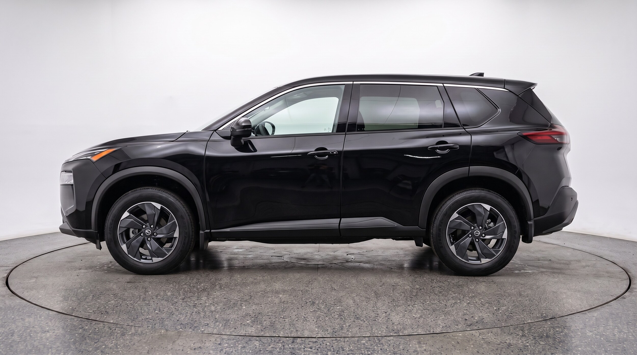 Thumbnail: 2025 Nissan Rogue - 4