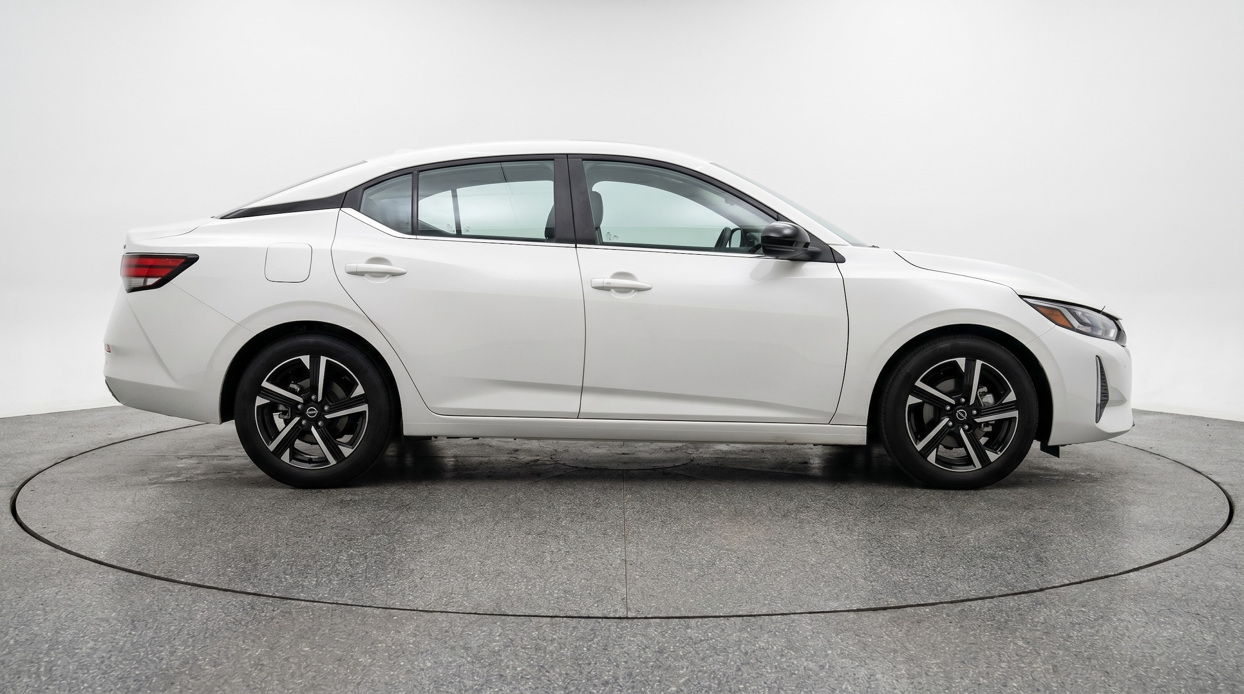 Thumbnail: 2025 Nissan Sentra - 8