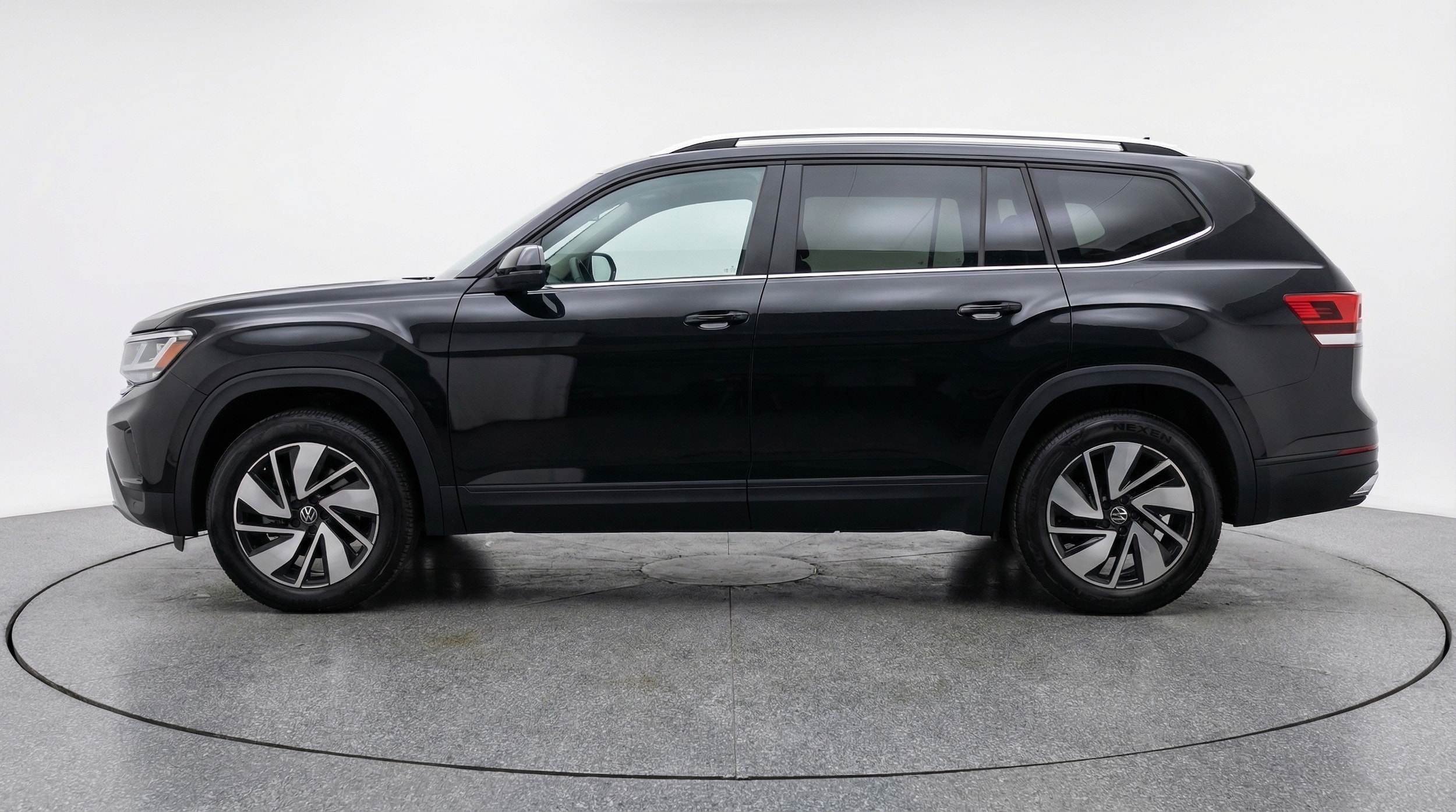 Thumbnail: 2026 Volkswagen Atlas - 4