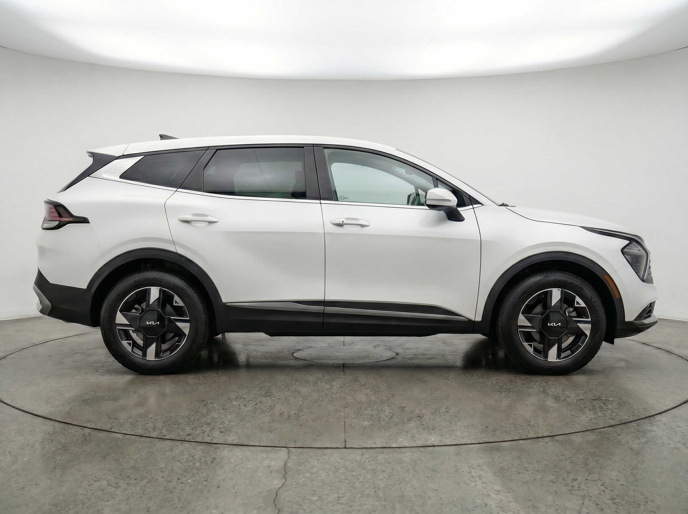 Thumbnail: 2026 Kia Sportage - 8
