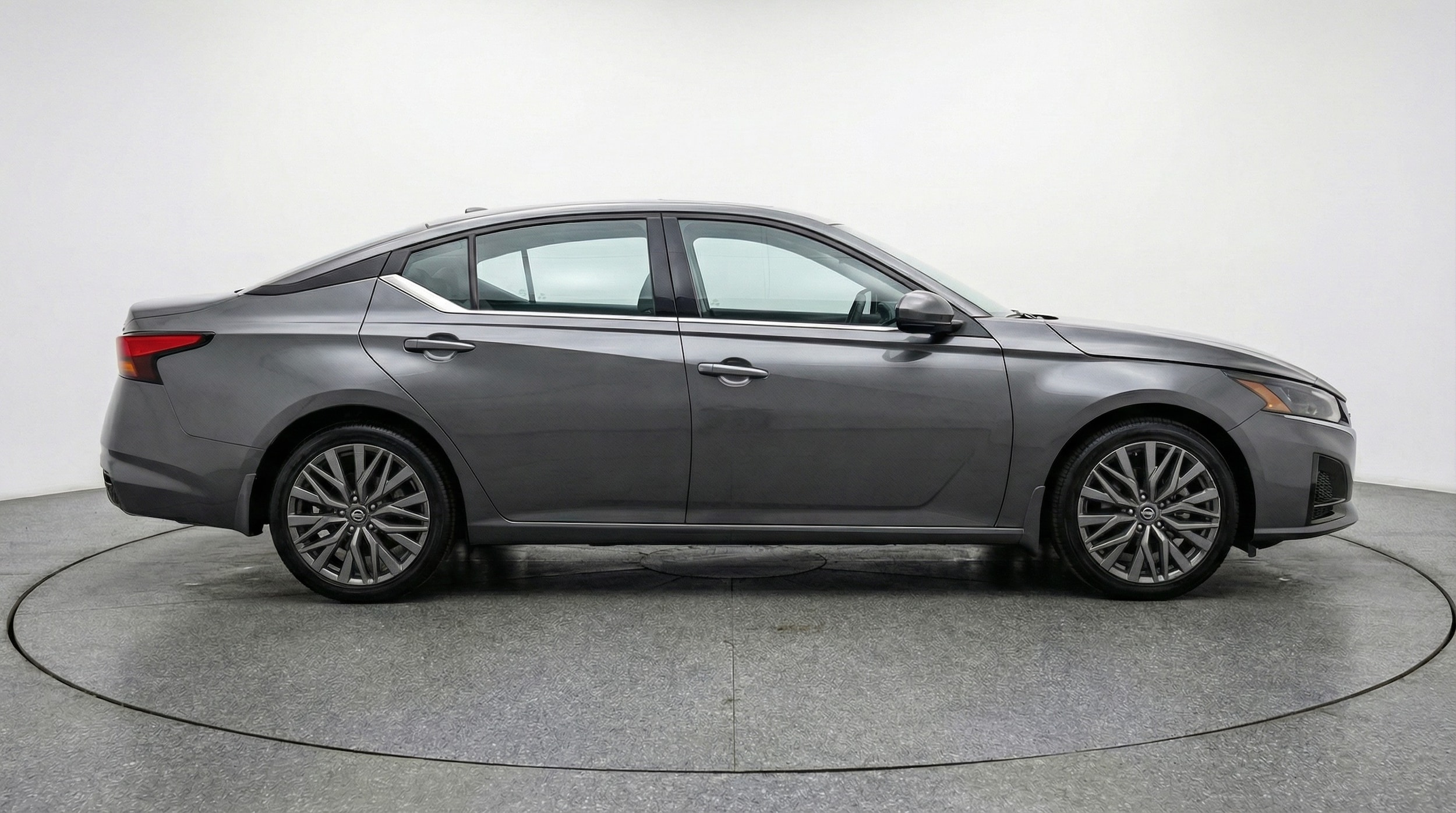Thumbnail: 2025 Nissan Altima - 8
