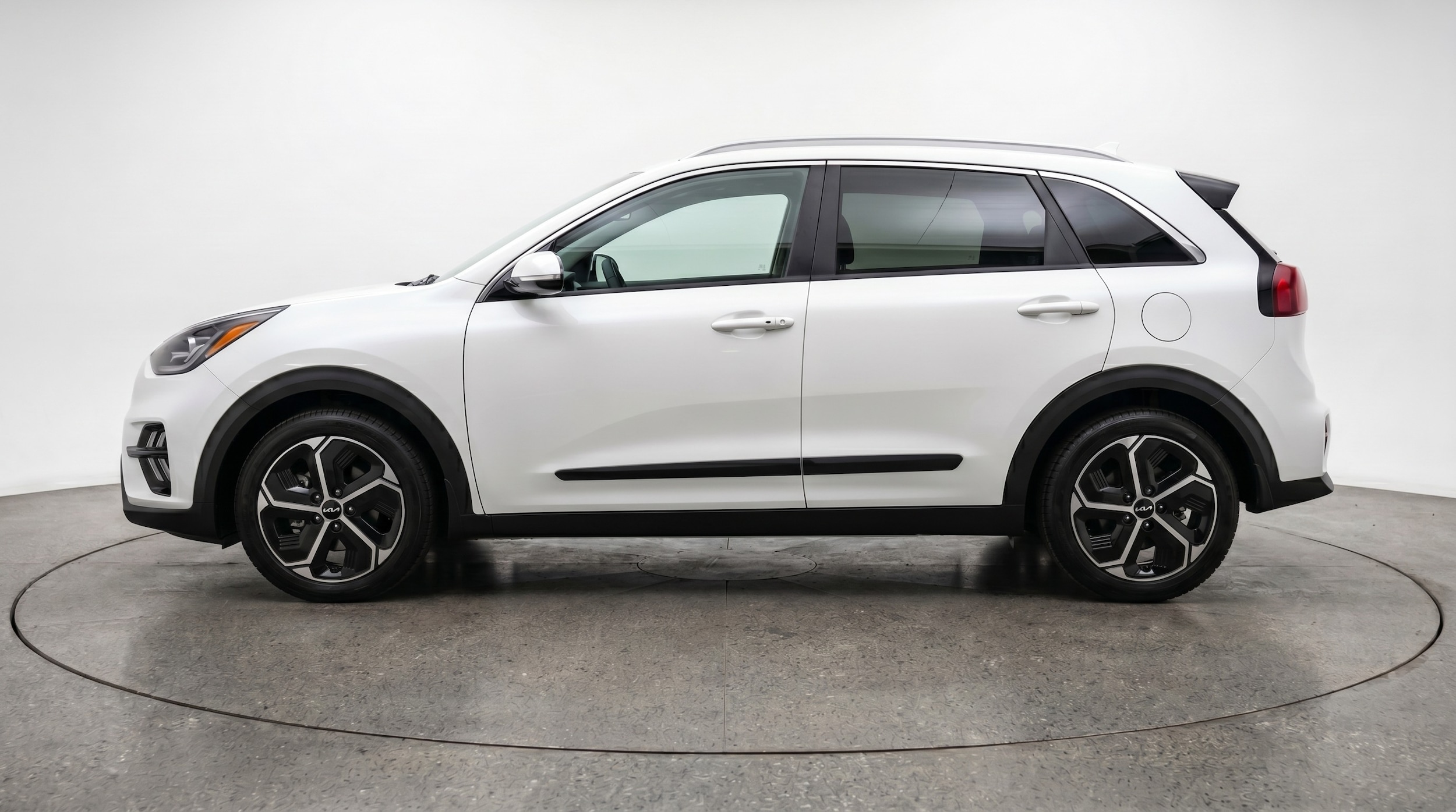 Thumbnail: 2026 Kia Niro - 4