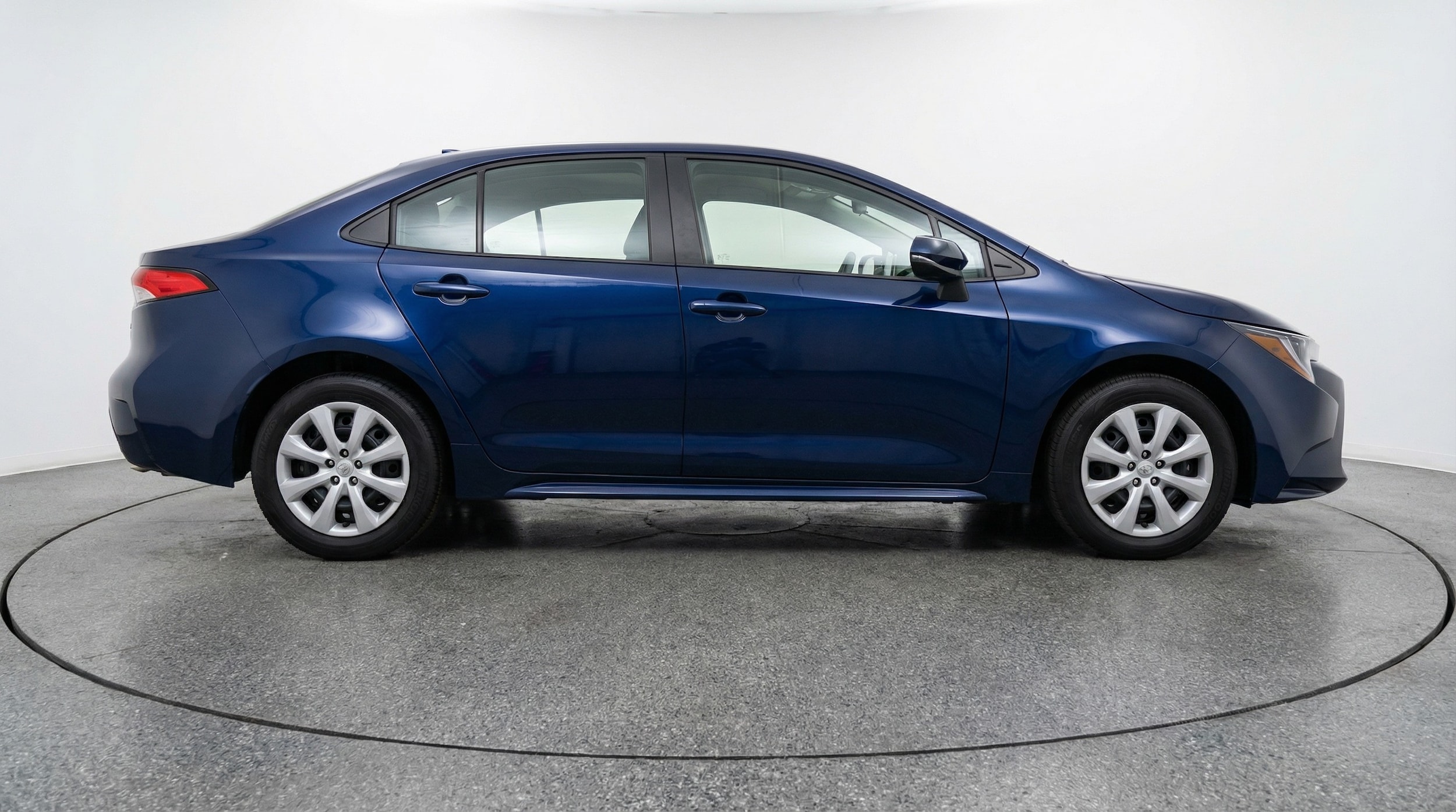 Thumbnail: 2025 Toyota Corolla - 8