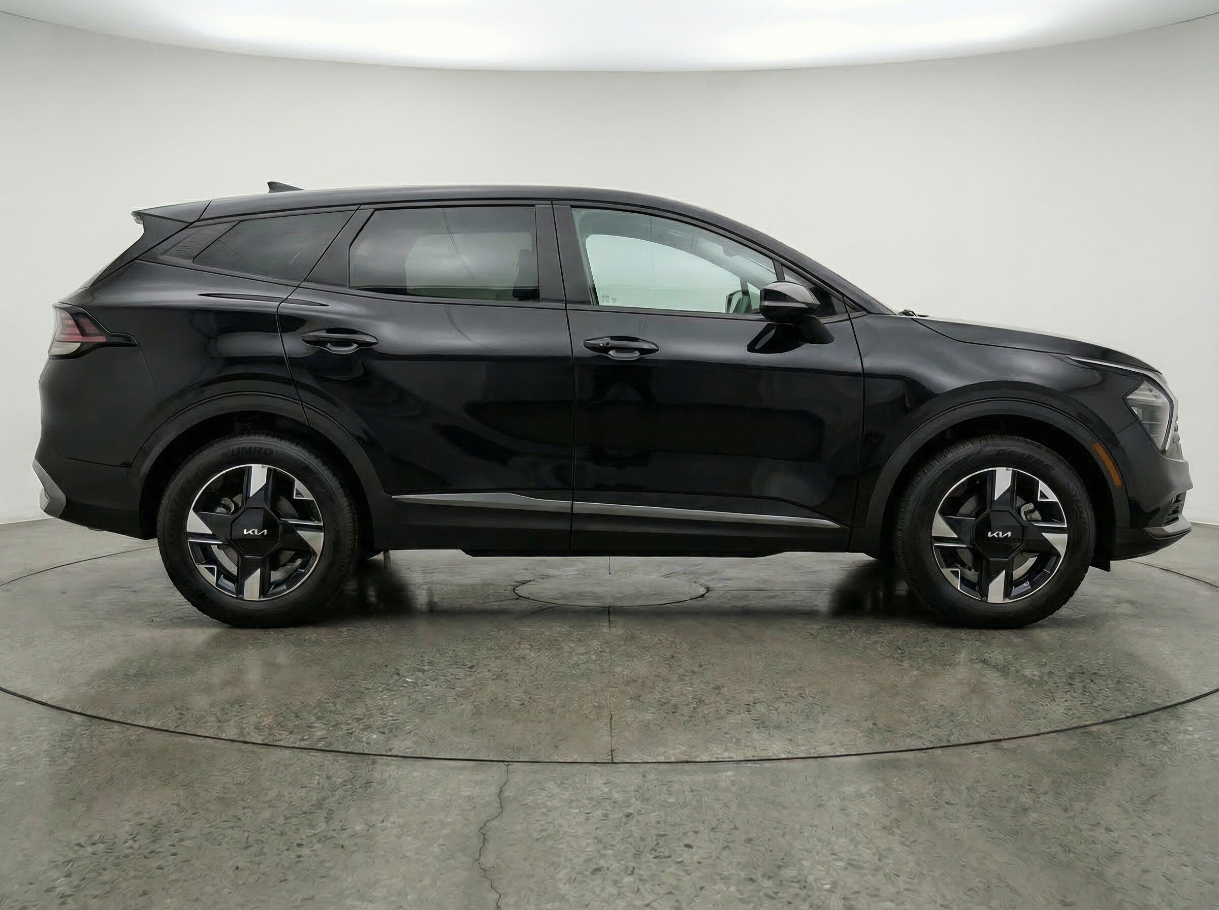 Thumbnail: 2026 Kia Sportage - 8