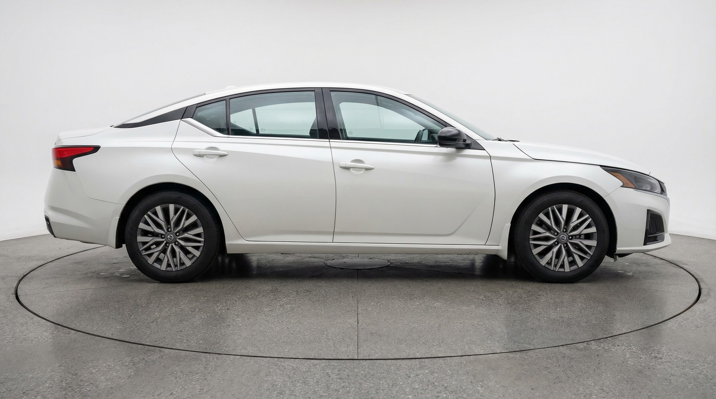 Thumbnail: 2025 Nissan Altima - 8
