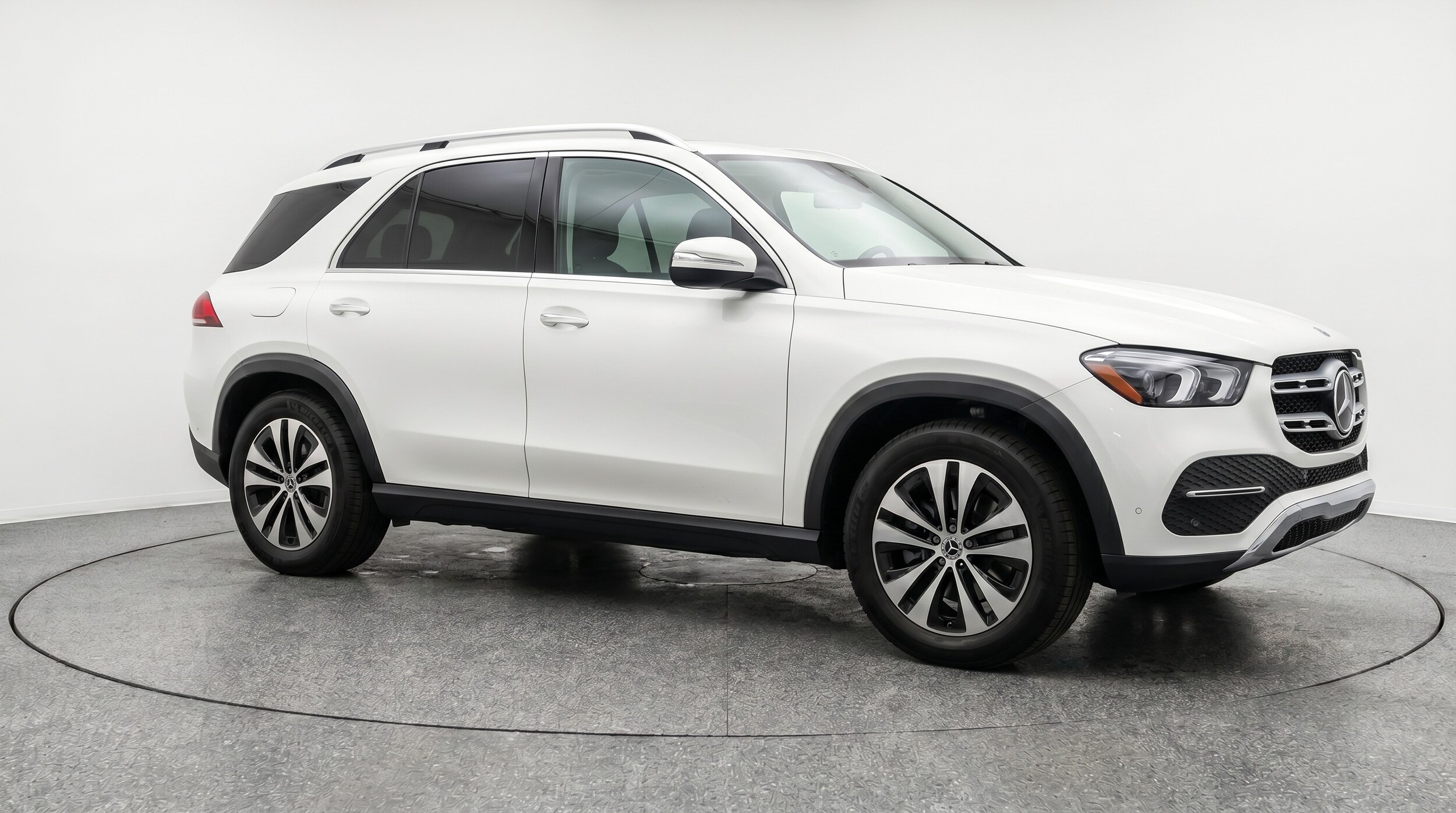 Thumbnail: 2026 Mercedes-Benz GLE - 1