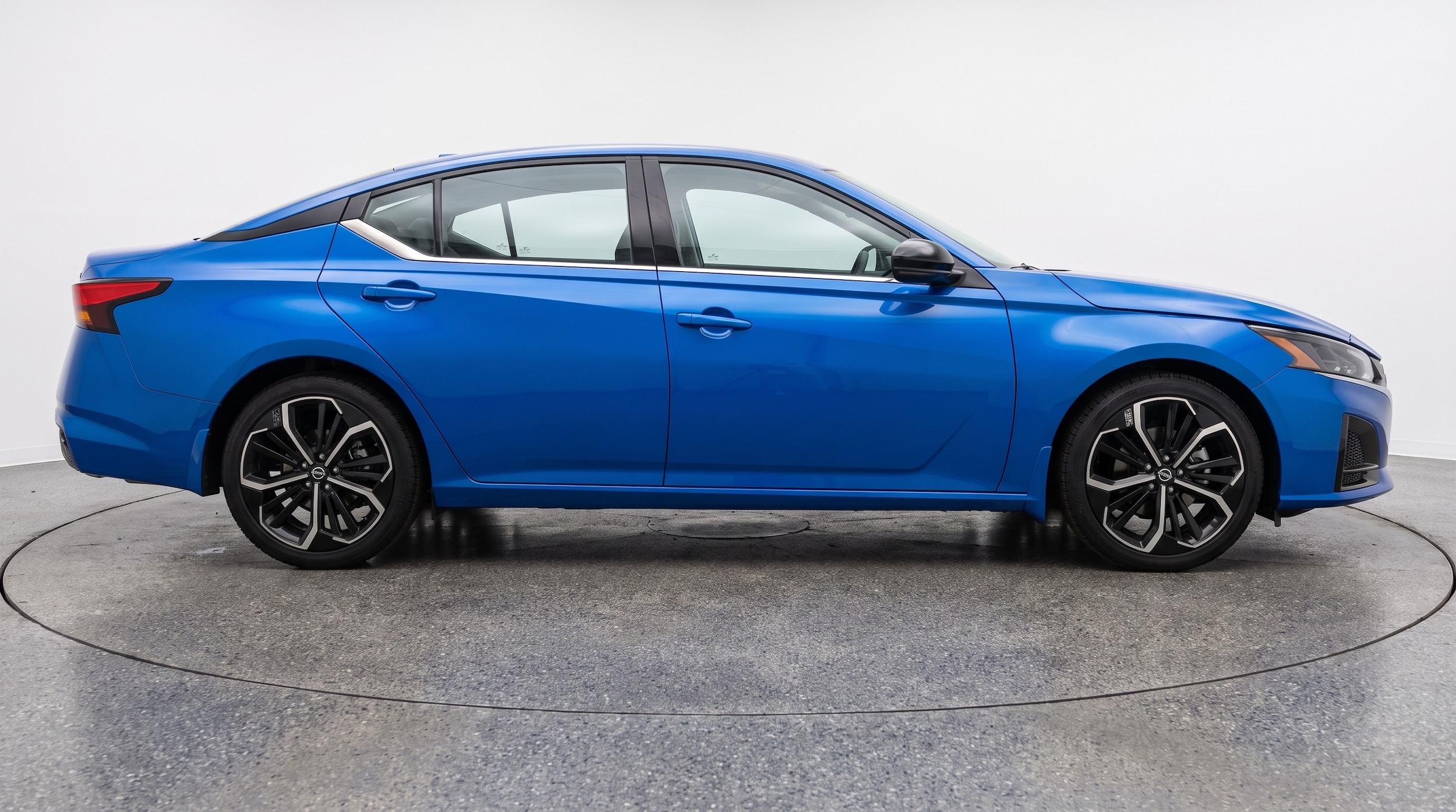 Thumbnail: 2025 Nissan Altima - 8