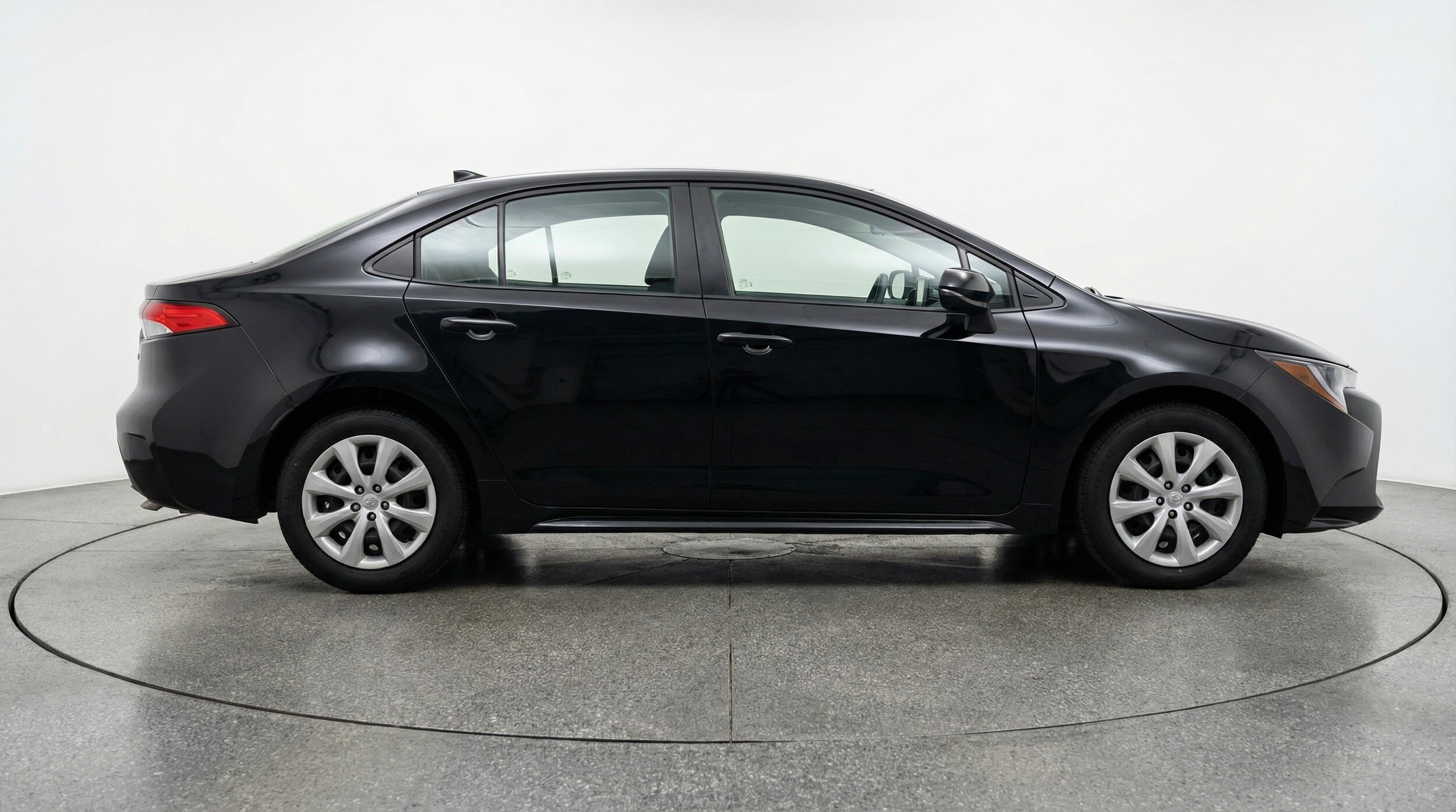 Thumbnail: 2025 Toyota Corolla - 8