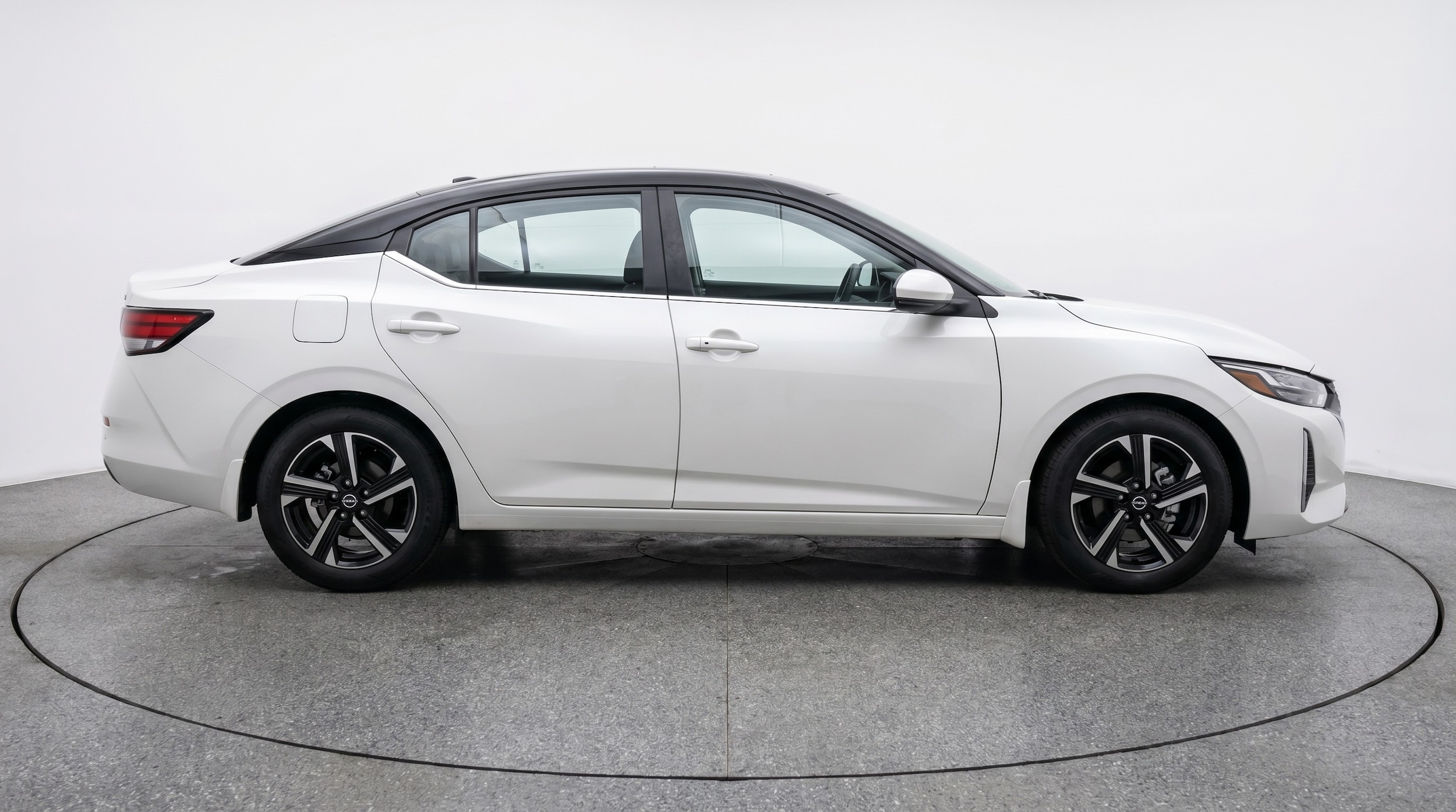 Thumbnail: 2025 Nissan Sentra - 8