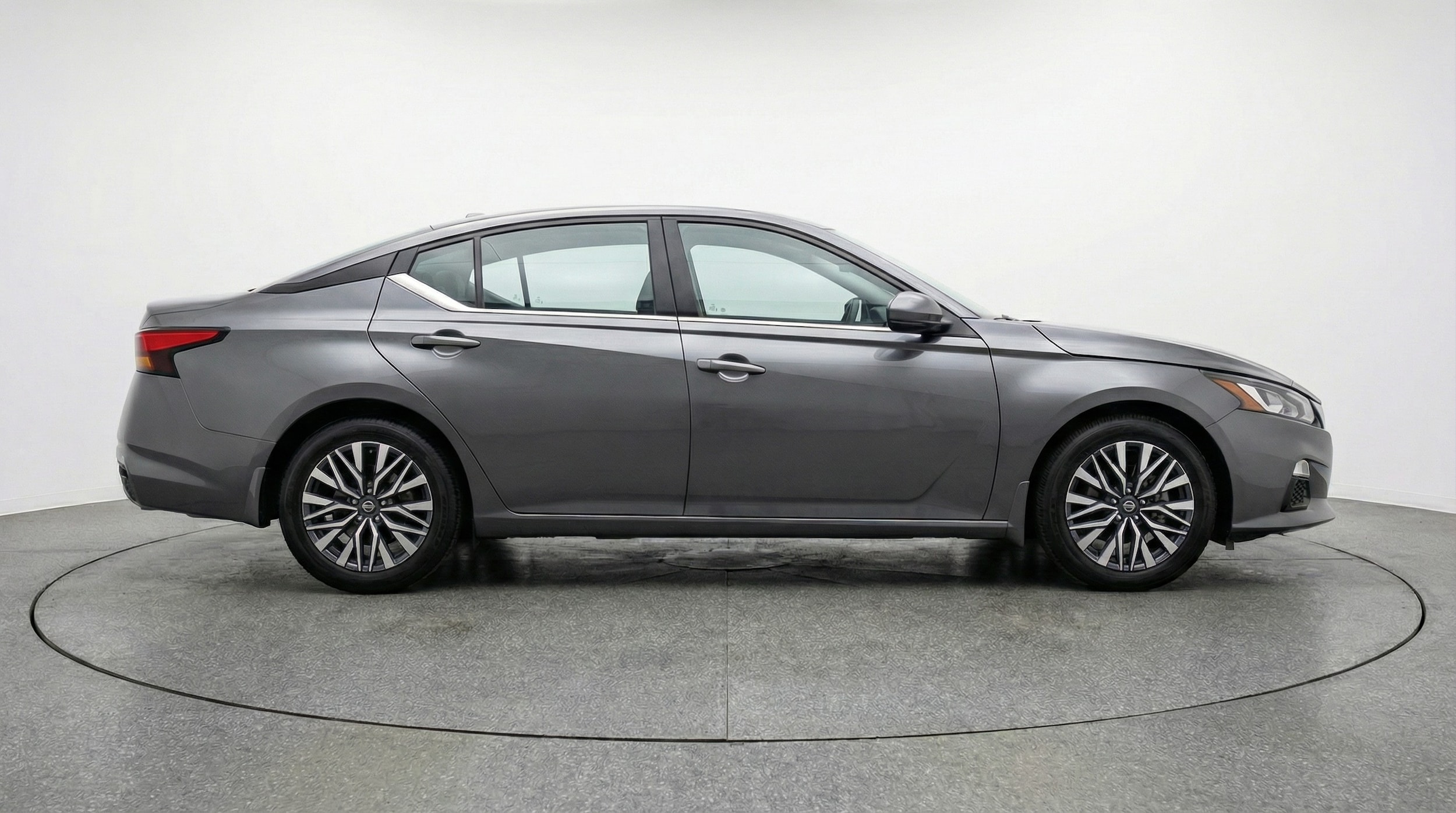 Thumbnail: 2025 Nissan Altima - 8
