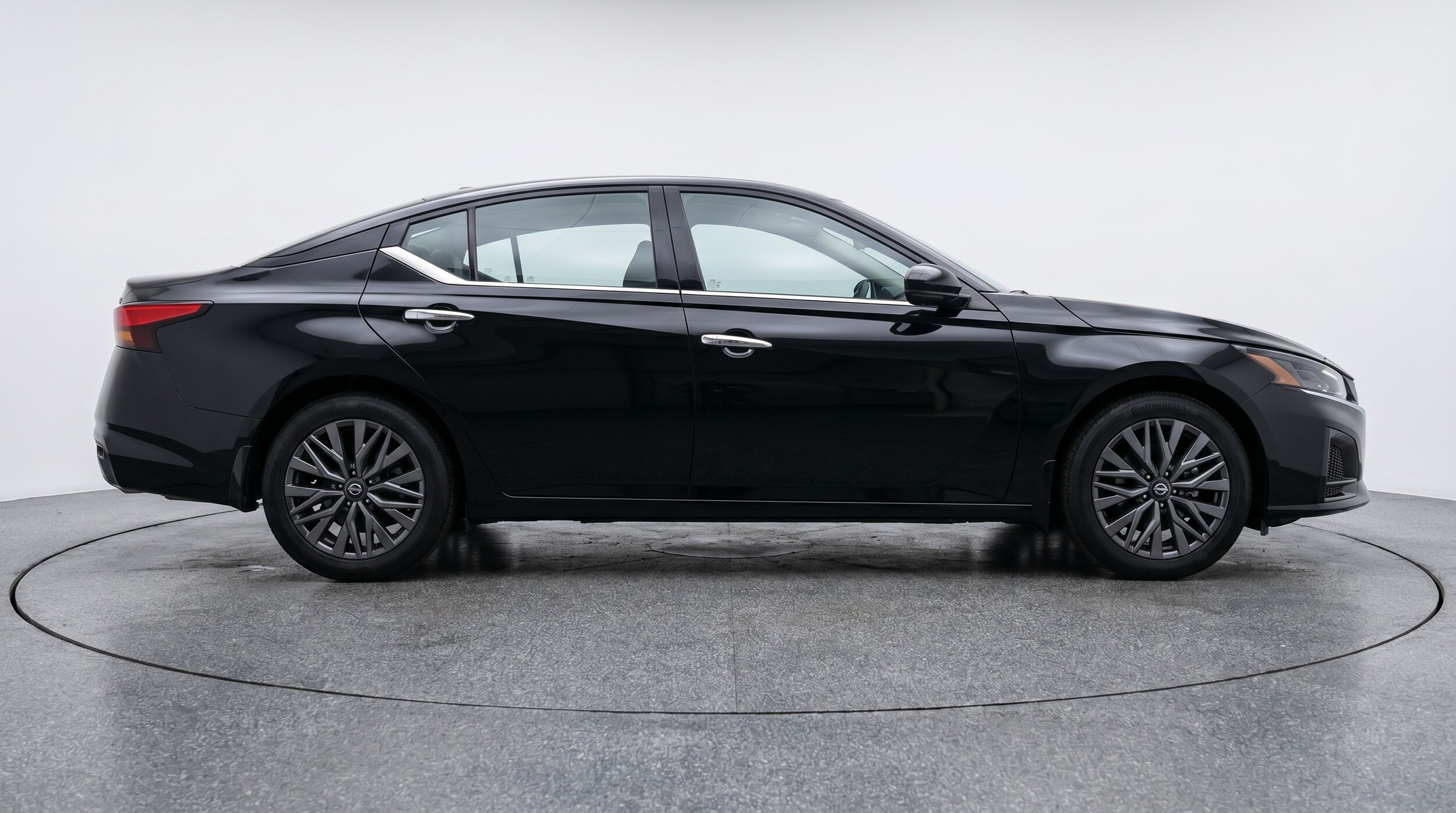 Thumbnail: 2025 Nissan Altima - 8
