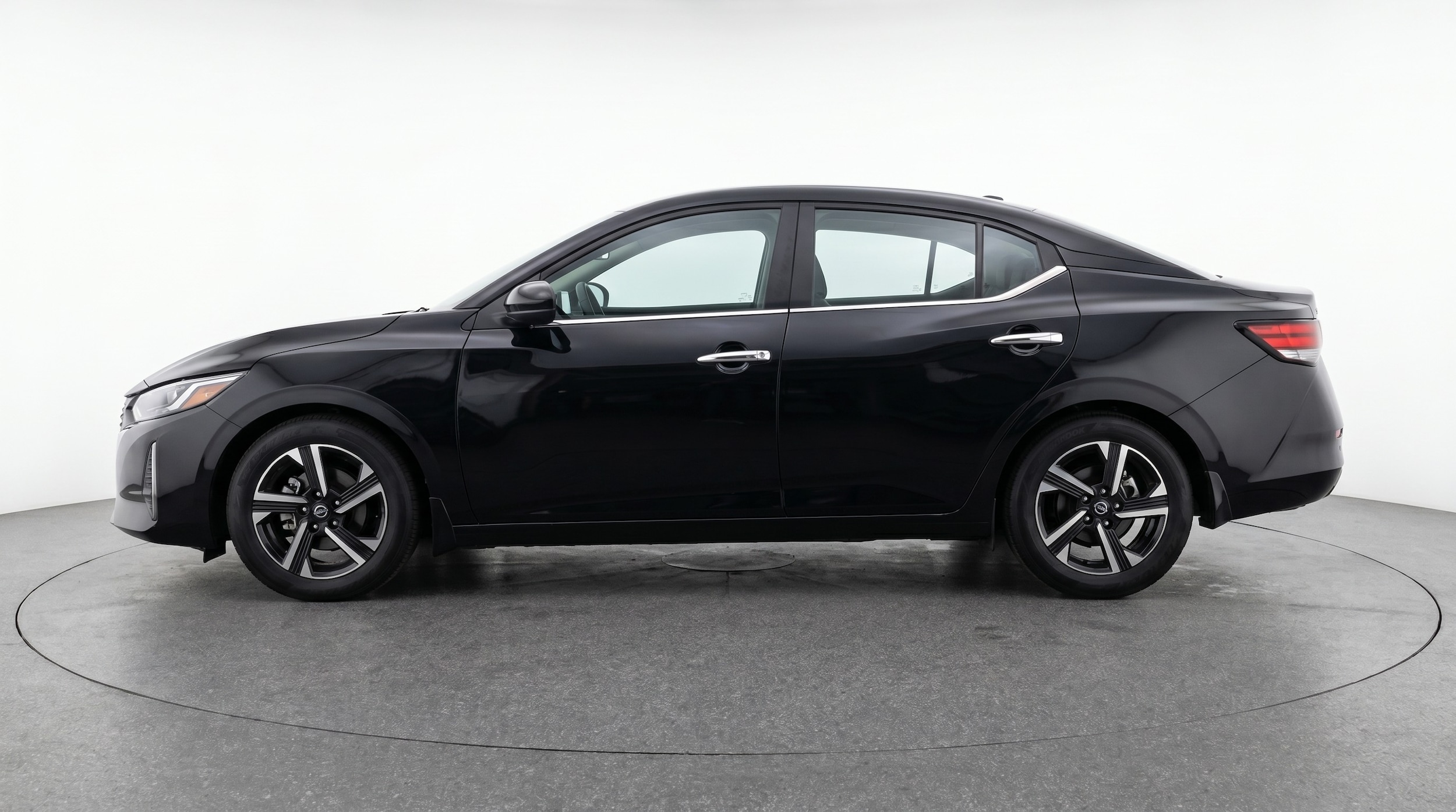 Thumbnail: 2025 Nissan Sentra - 4