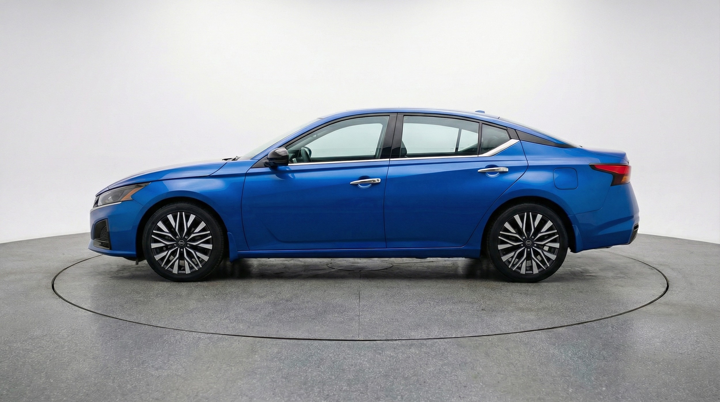 Thumbnail: 2025 Nissan Altima - 4