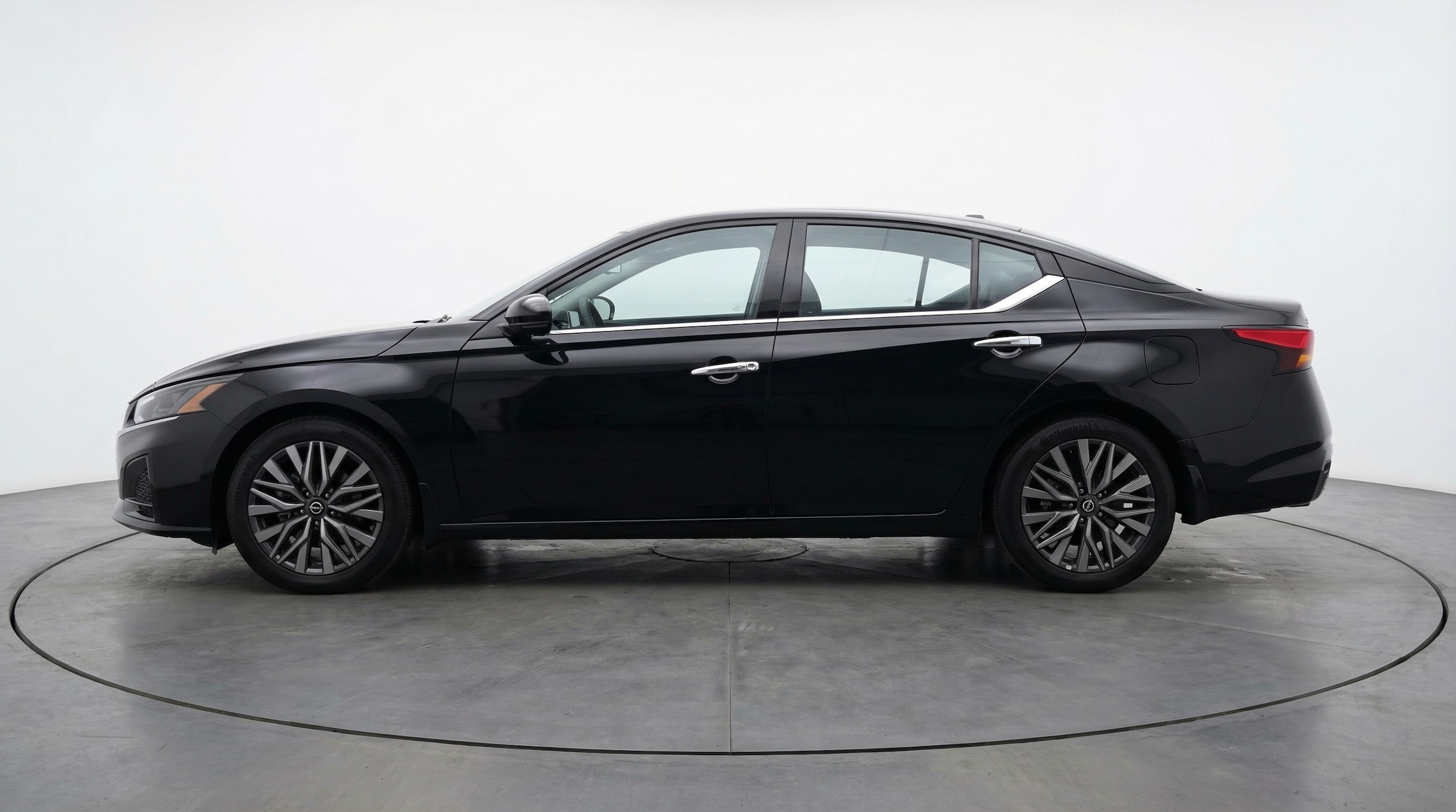 Thumbnail: 2025 Nissan Altima - 4