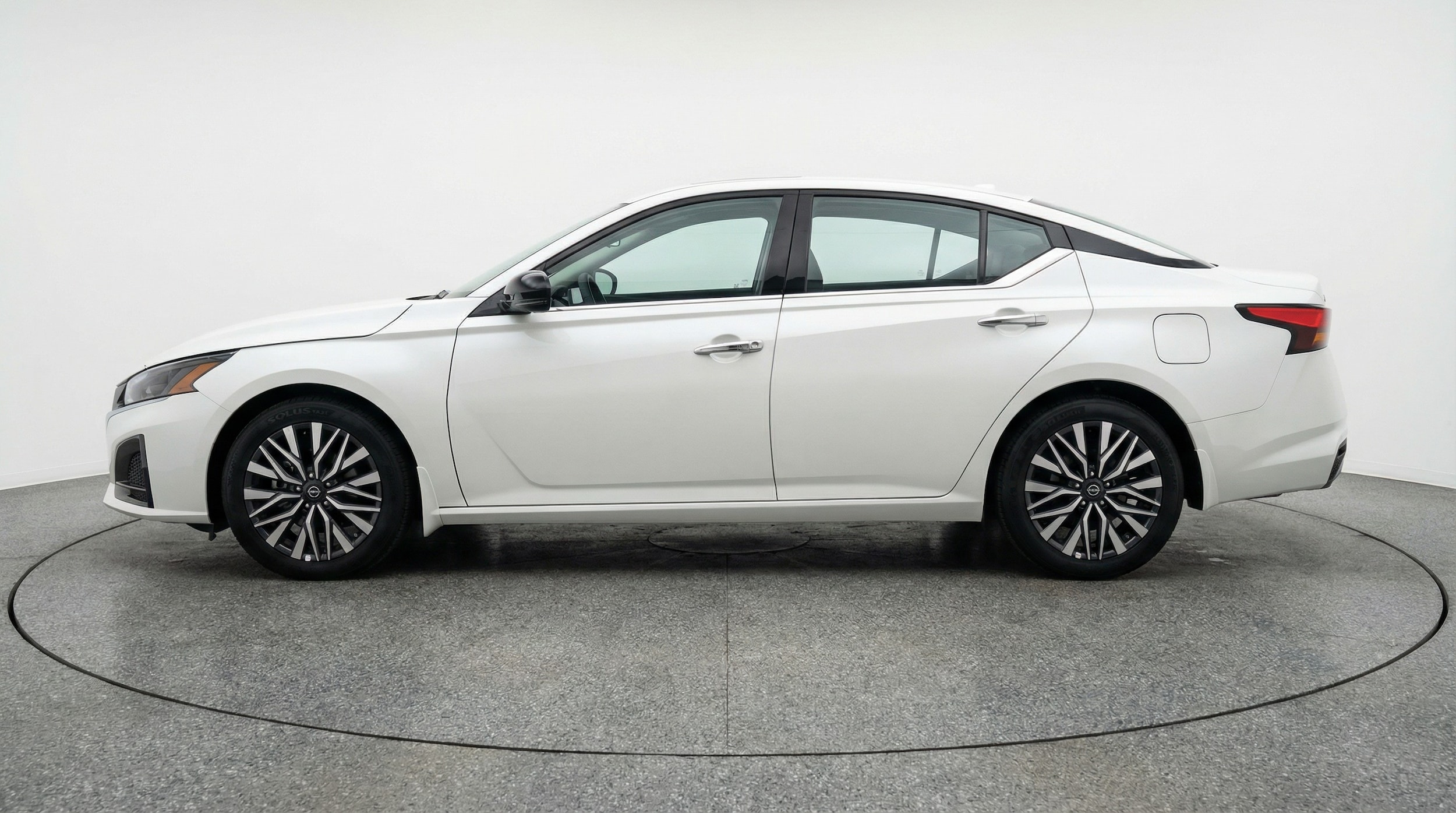 Thumbnail: 2025 Nissan Altima - 4