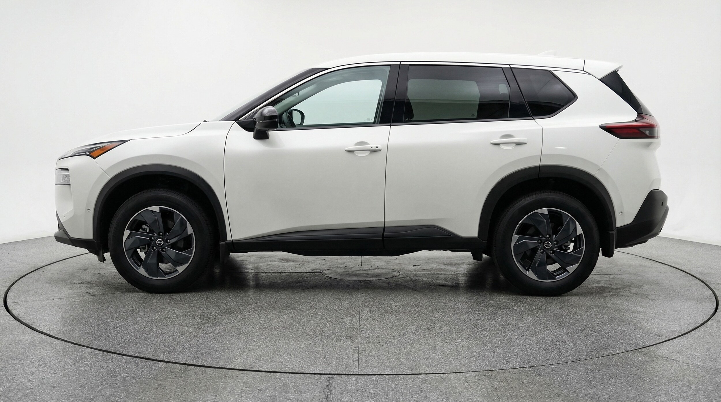 Thumbnail: 2025 Nissan Rogue - 4
