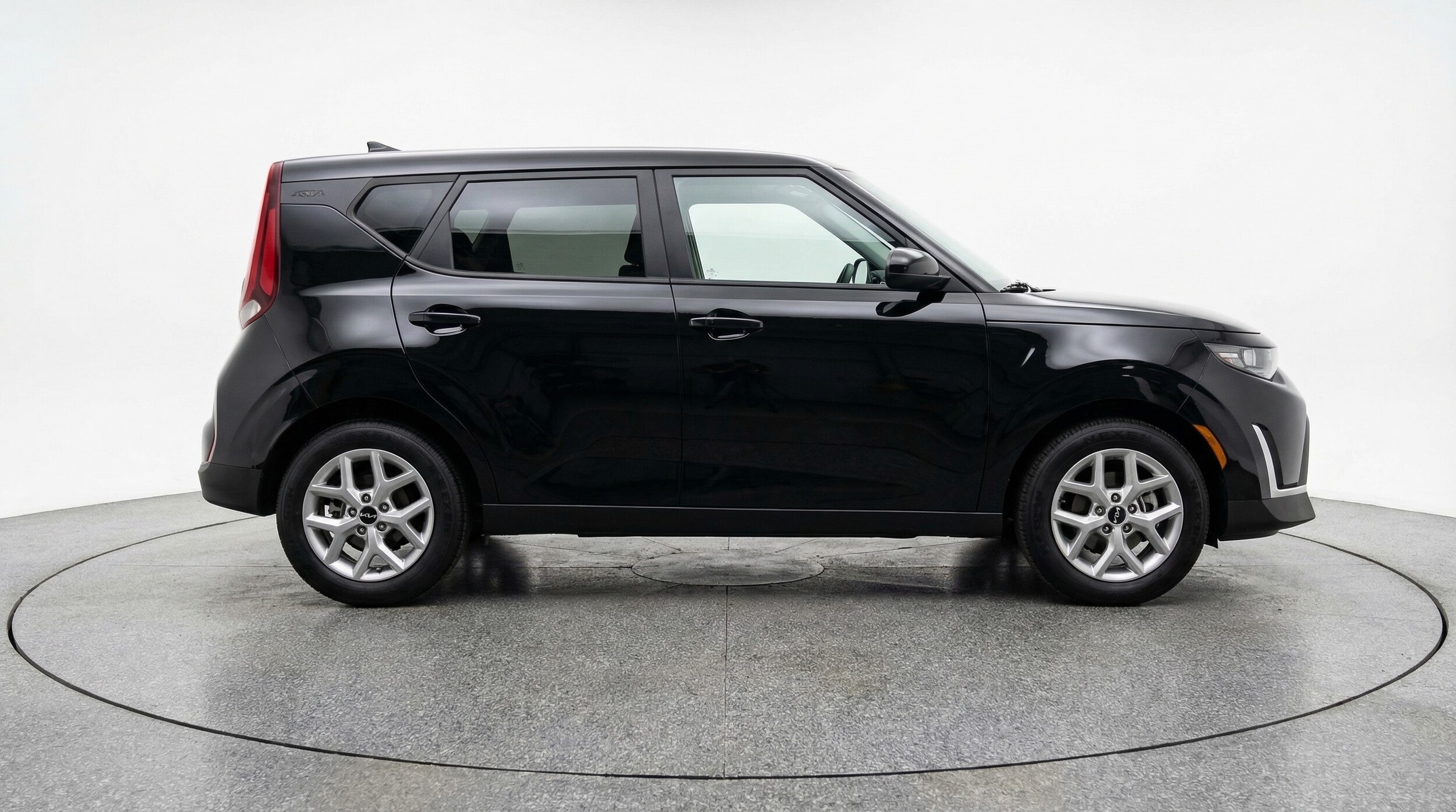 Thumbnail: 2025 Kia Soul - 8