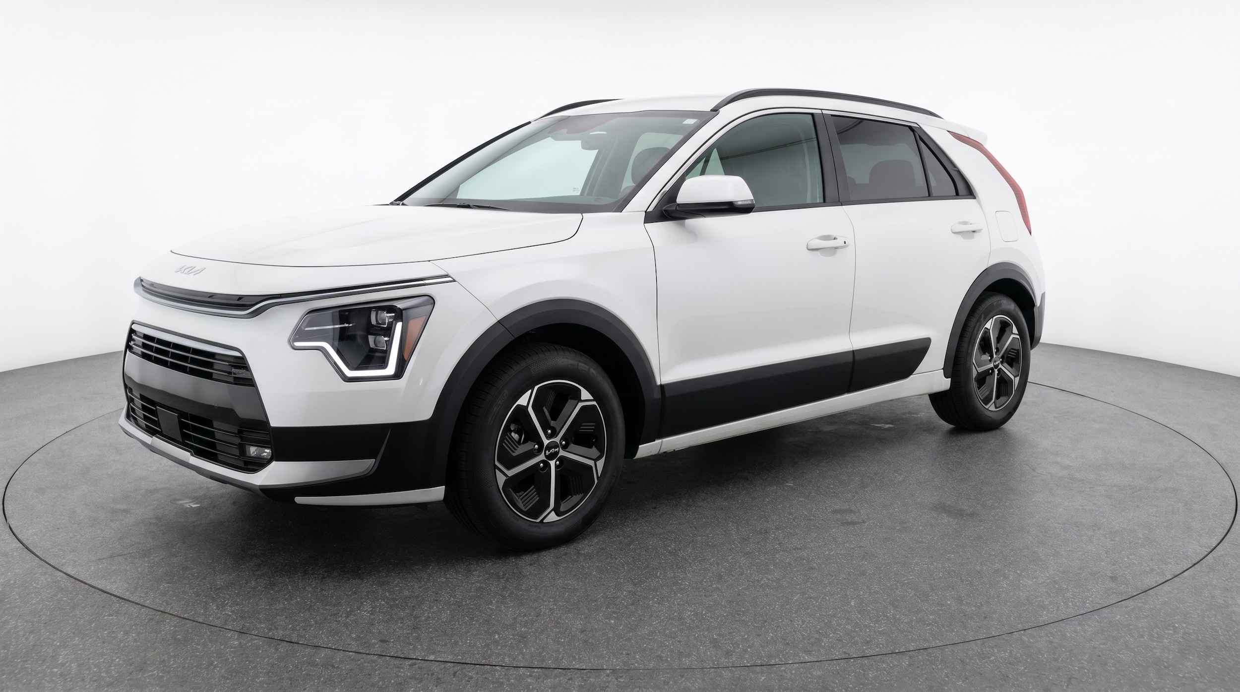 Thumbnail: 2026 Kia Niro - 3