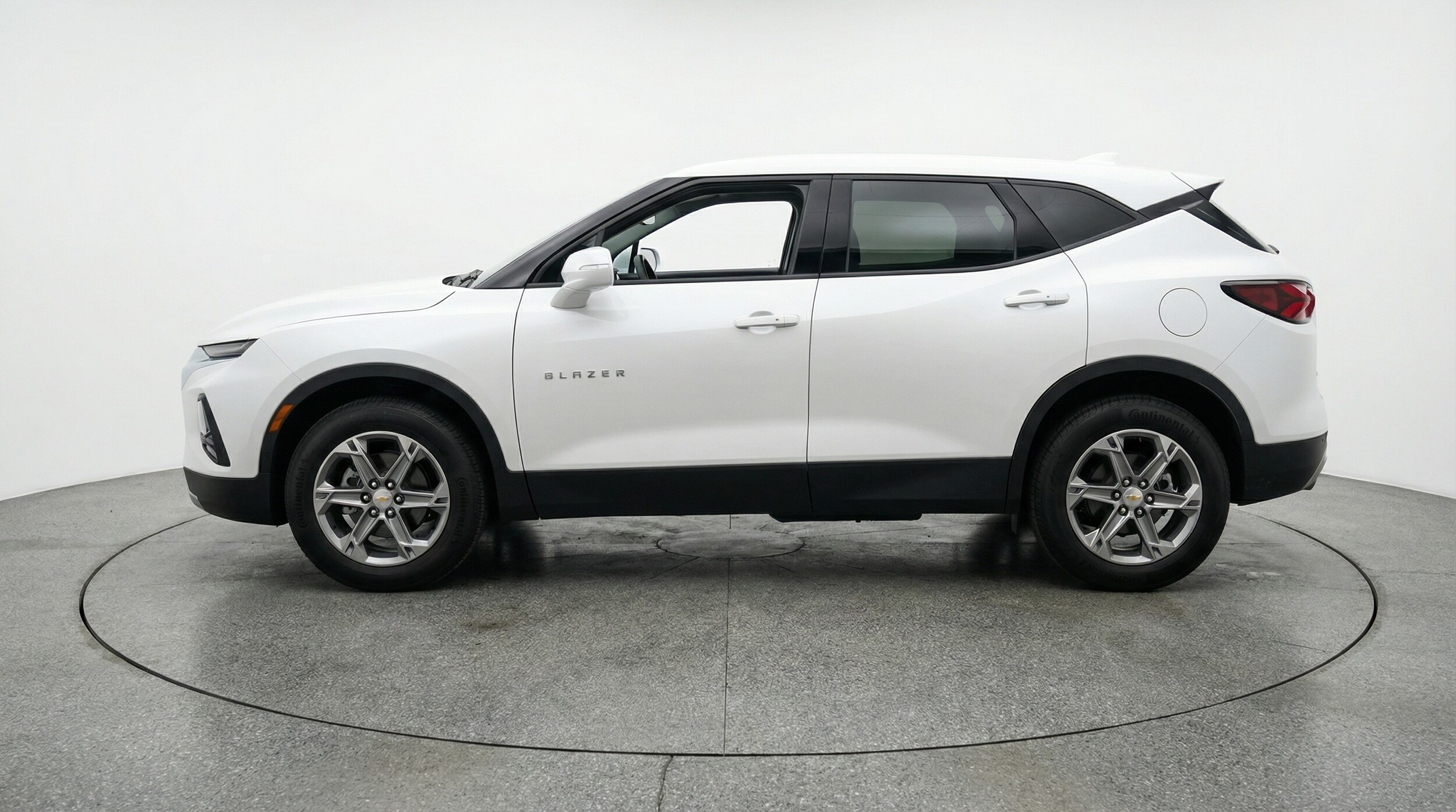 Thumbnail: 2025 Chevrolet Blazer - 4