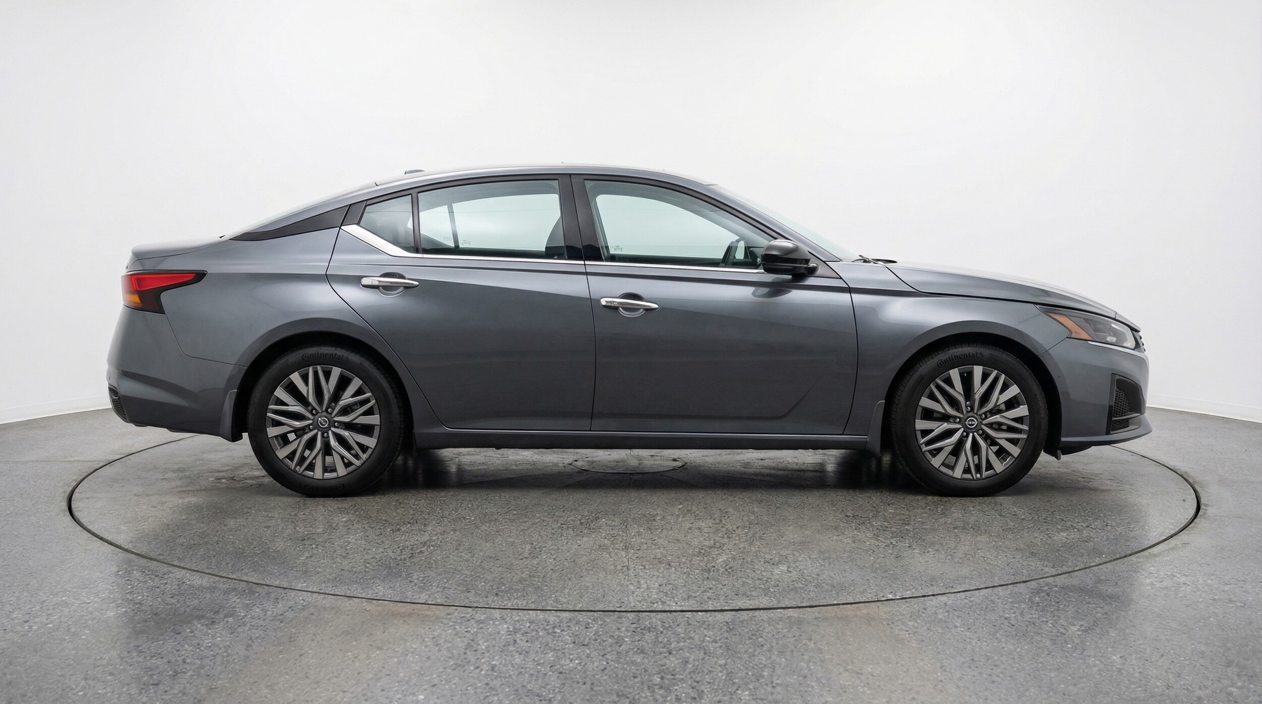 Thumbnail: 2025 Nissan Altima - 8