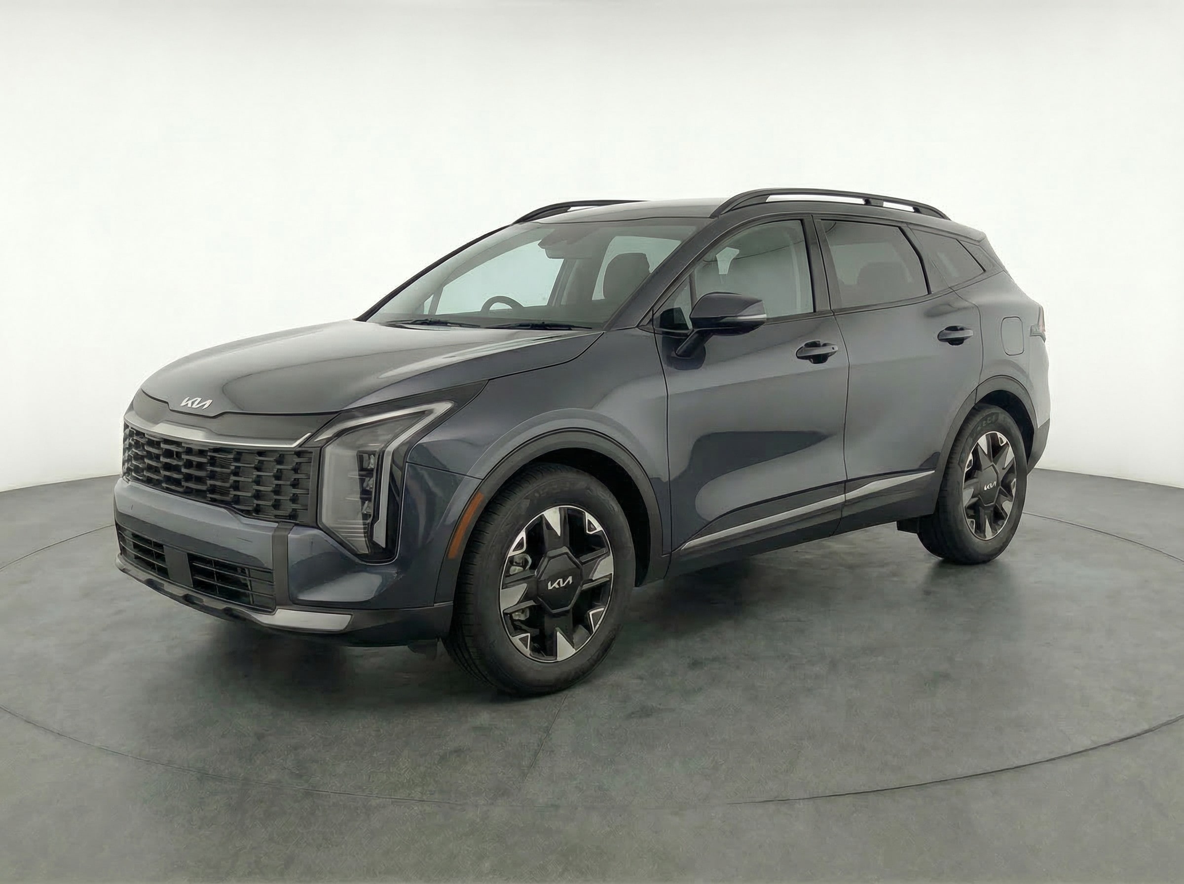 Thumbnail: 2026 Kia Sportage - 3