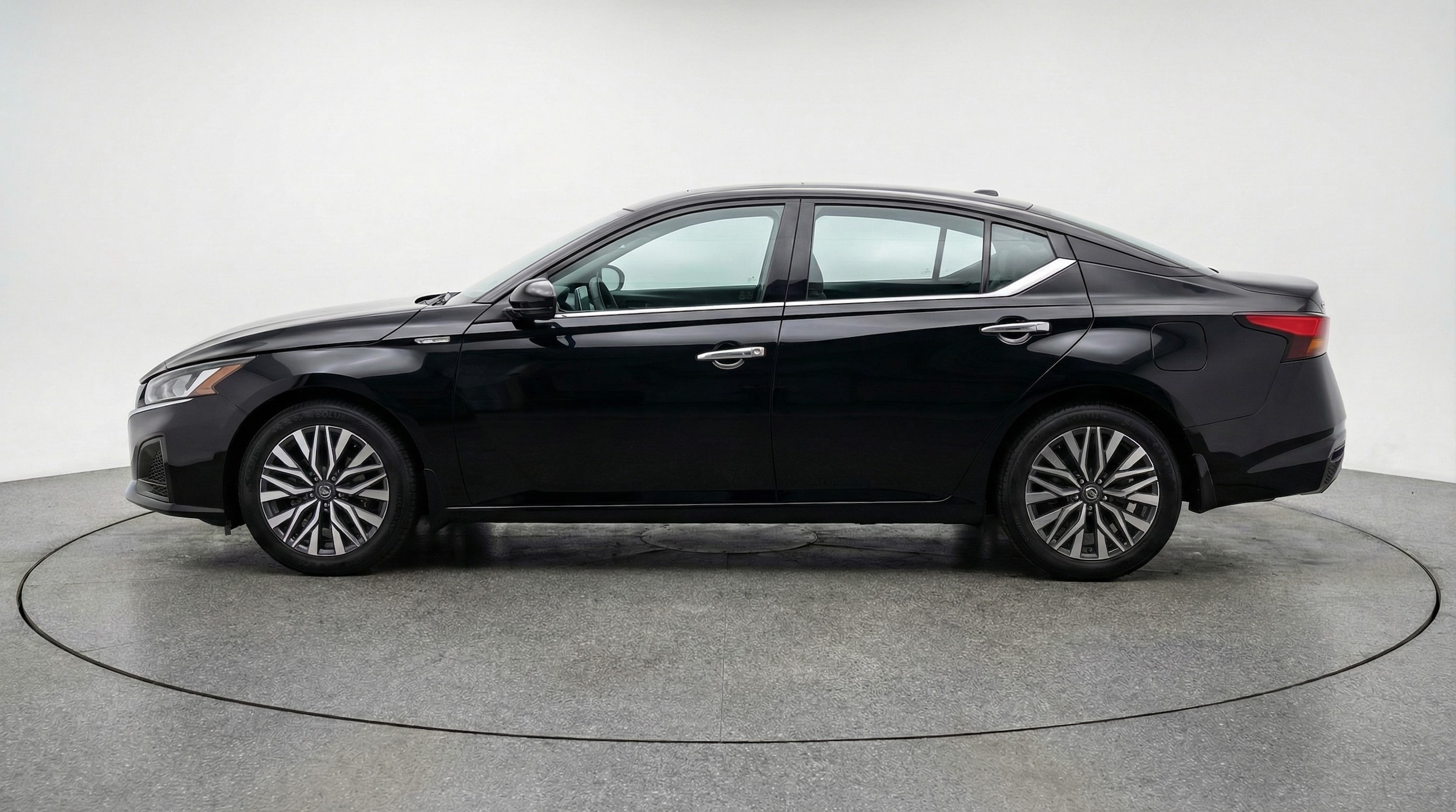 Thumbnail: 2026 Nissan Altima - 4