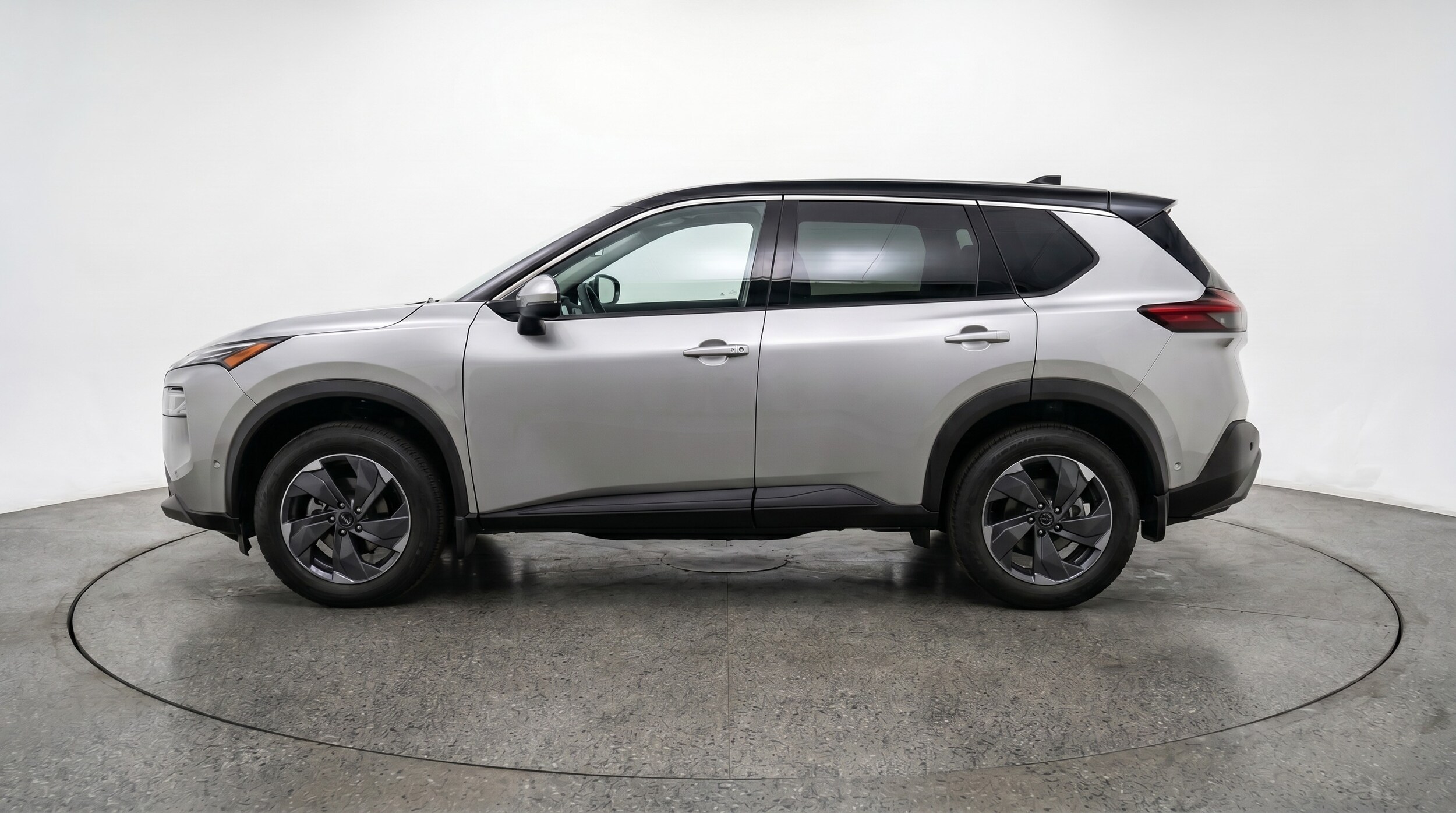 Thumbnail: 2025 Nissan Rogue - 4