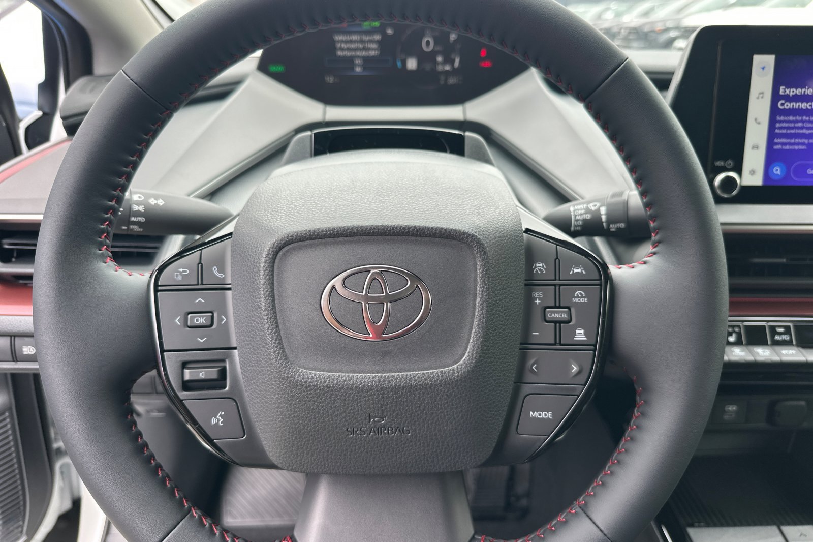 2027 Toyota Prius Plug-in Hybrid XSE - Photo 19