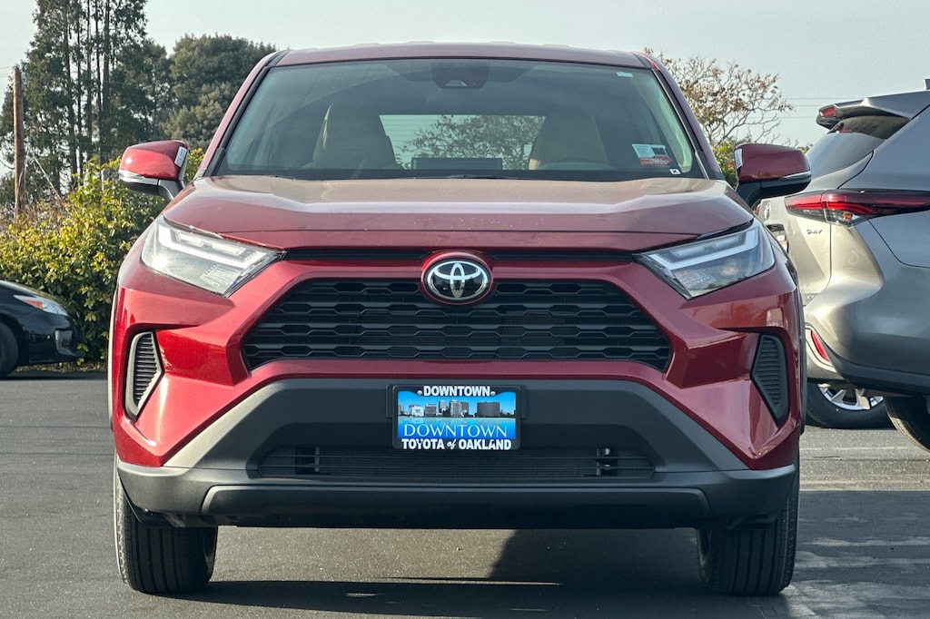 New 2025 Toyota RAV4 LE LE FWD SUV