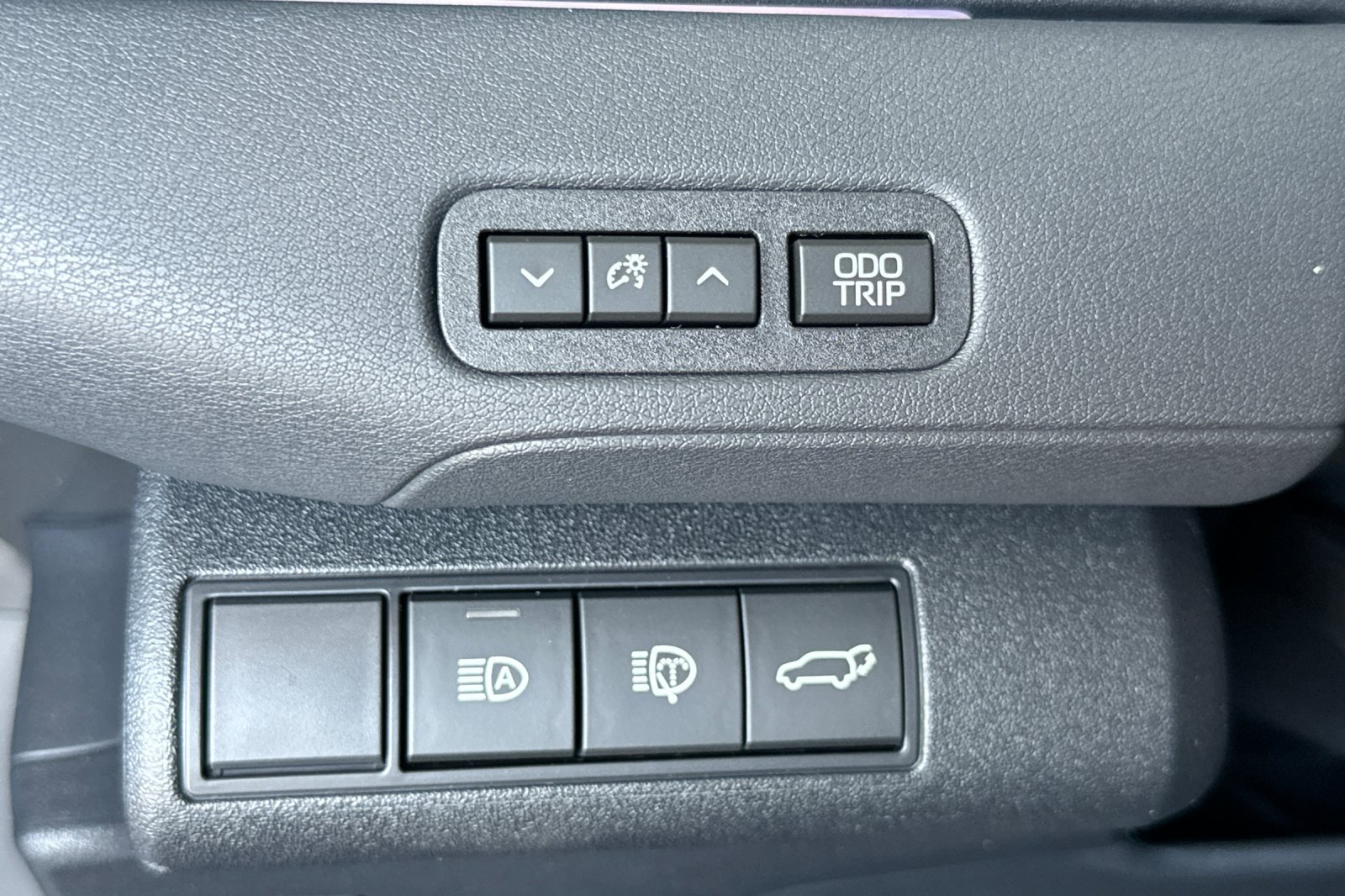 2026 Toyota bZ XLE - Photo 23