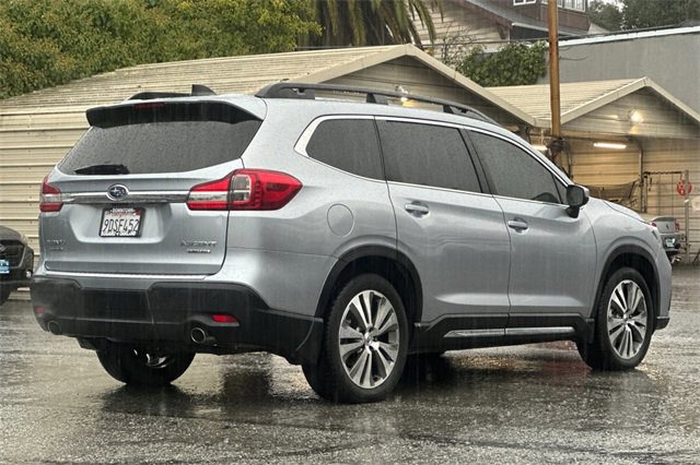 2021 Subaru Ascent Limited photo 3