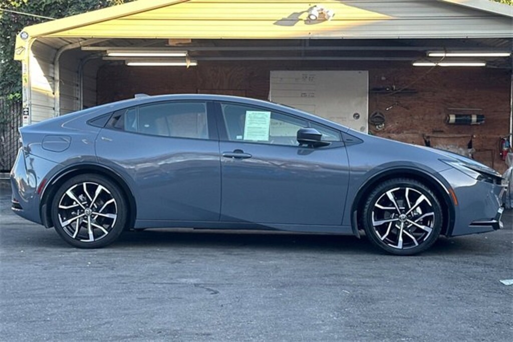 Used 2024 Toyota Prius Prime XSE Hatchback