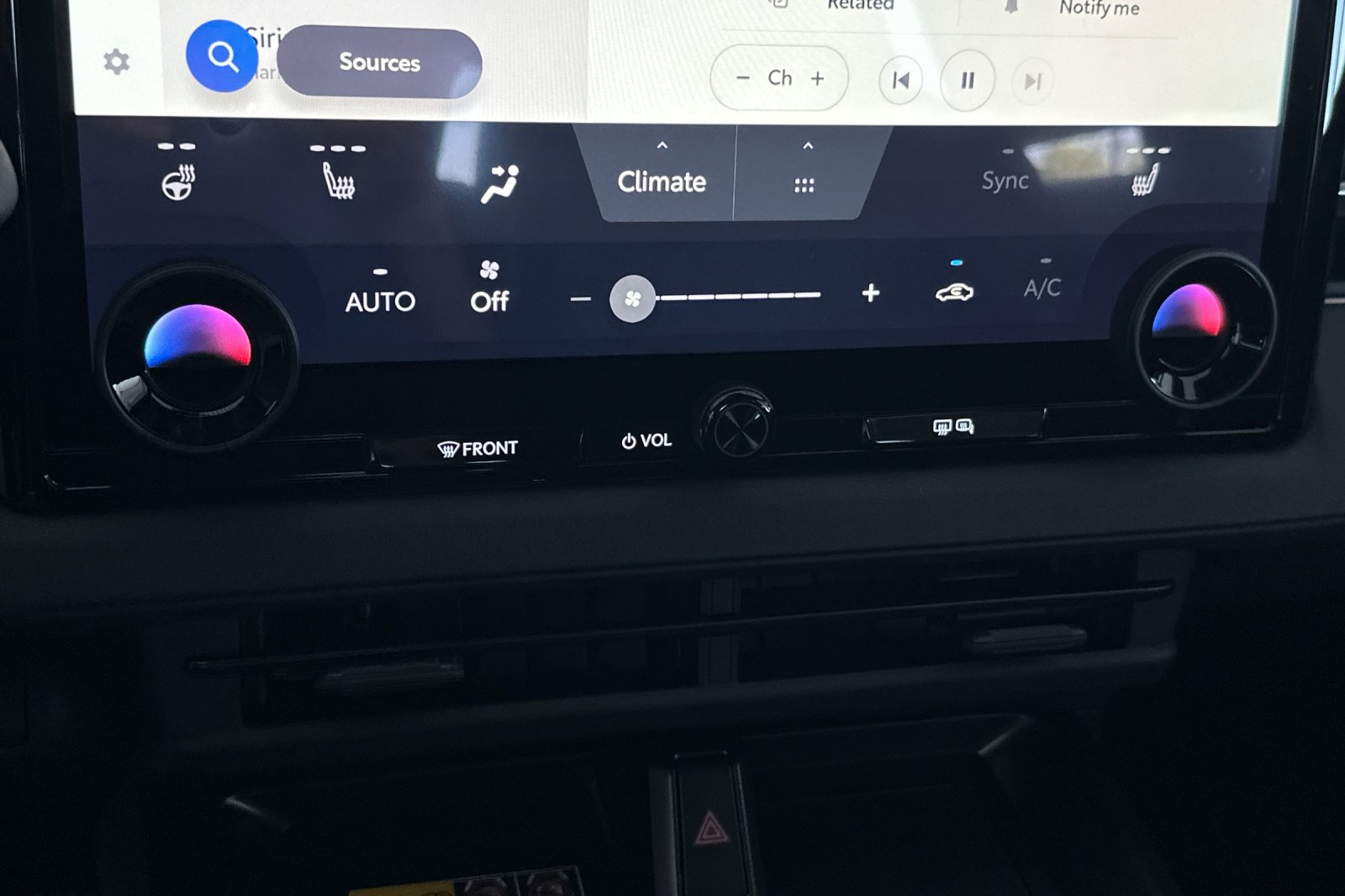 2026 Toyota C-HR SE - Photo 18