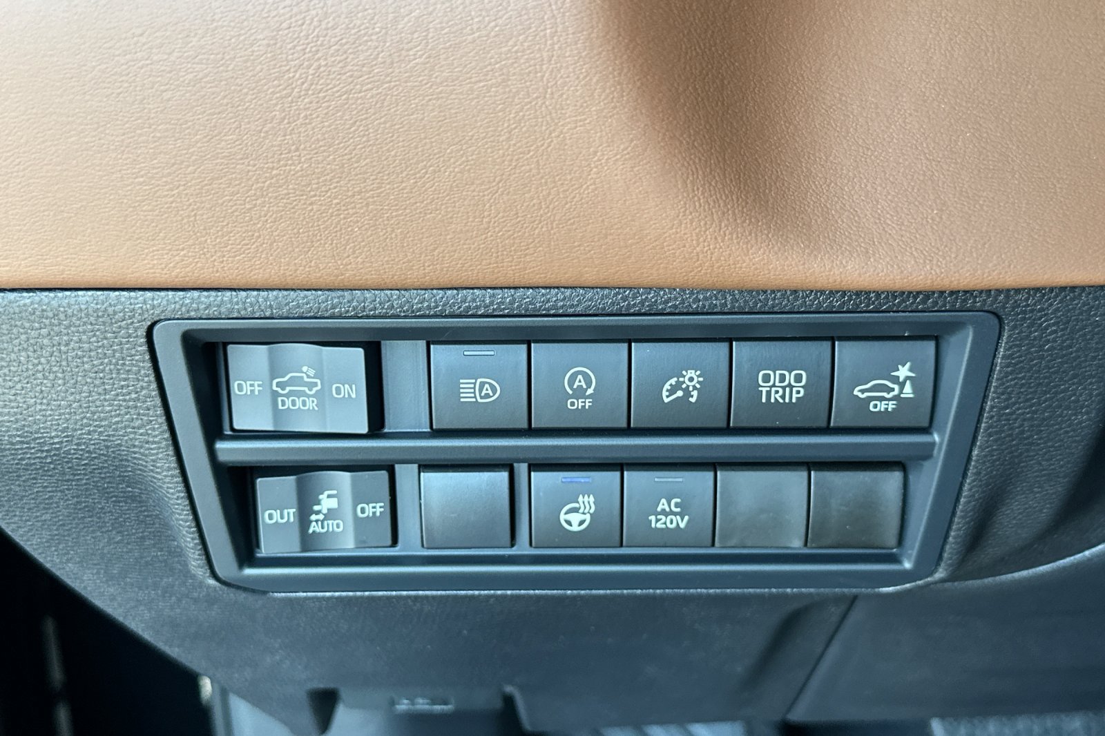 2026 Toyota Tundra 1794 Edition - Photo 23
