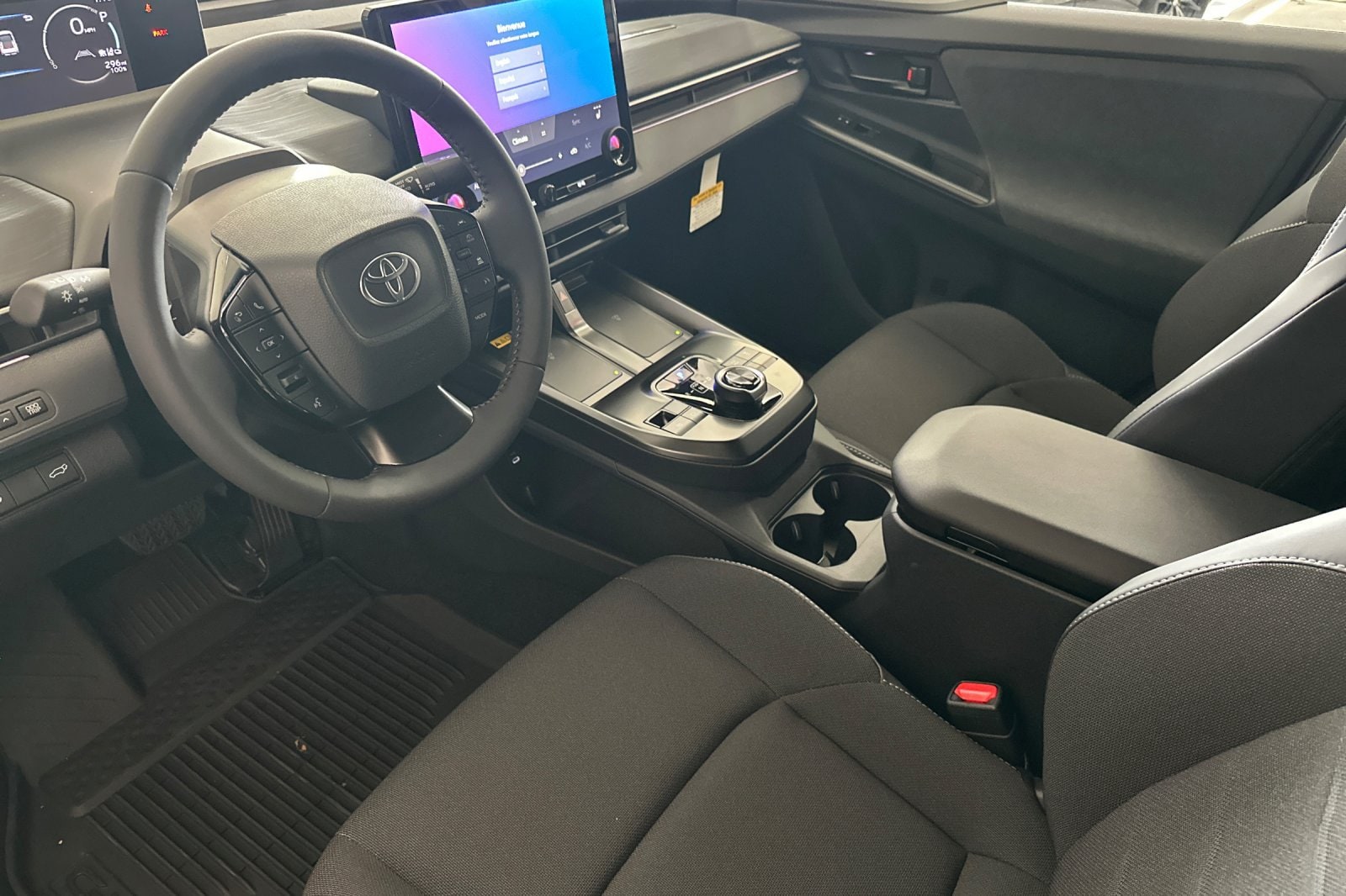 2026 Toyota C-HR SE - Photo 7