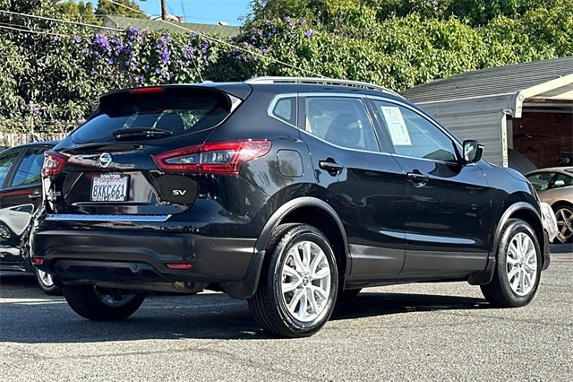 2021 Nissan Rogue Sport SV photo 4
