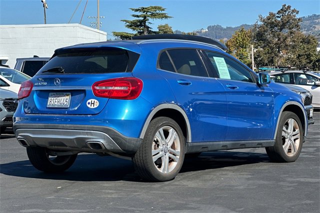 2017 Mercedes Benz GLA 250 photo 3