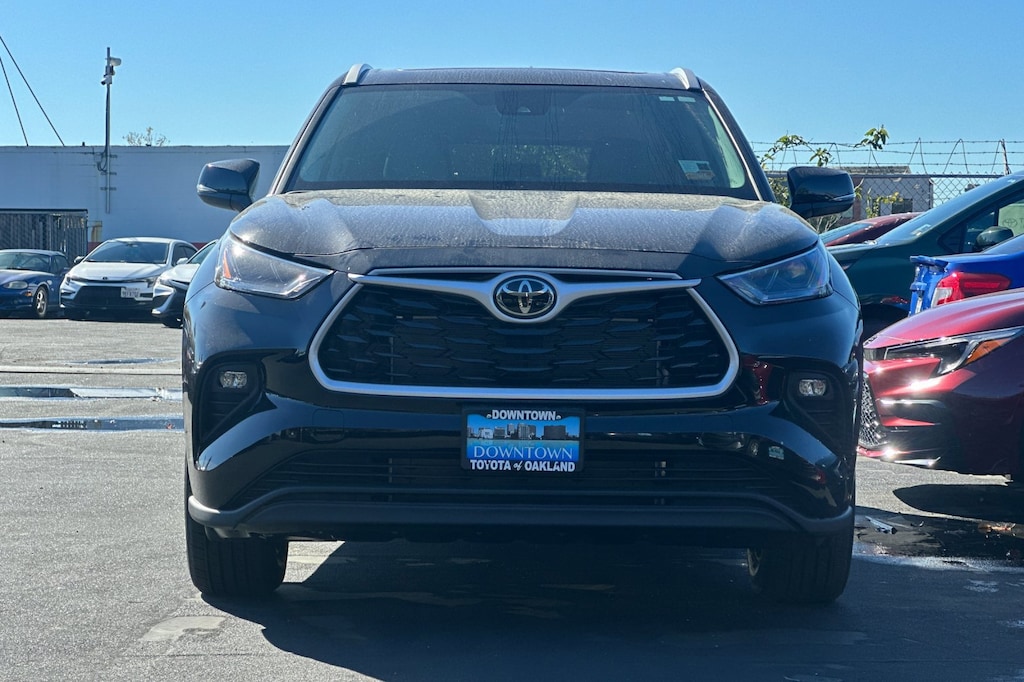 New 2025 Toyota Highlander XLE XLE AWD