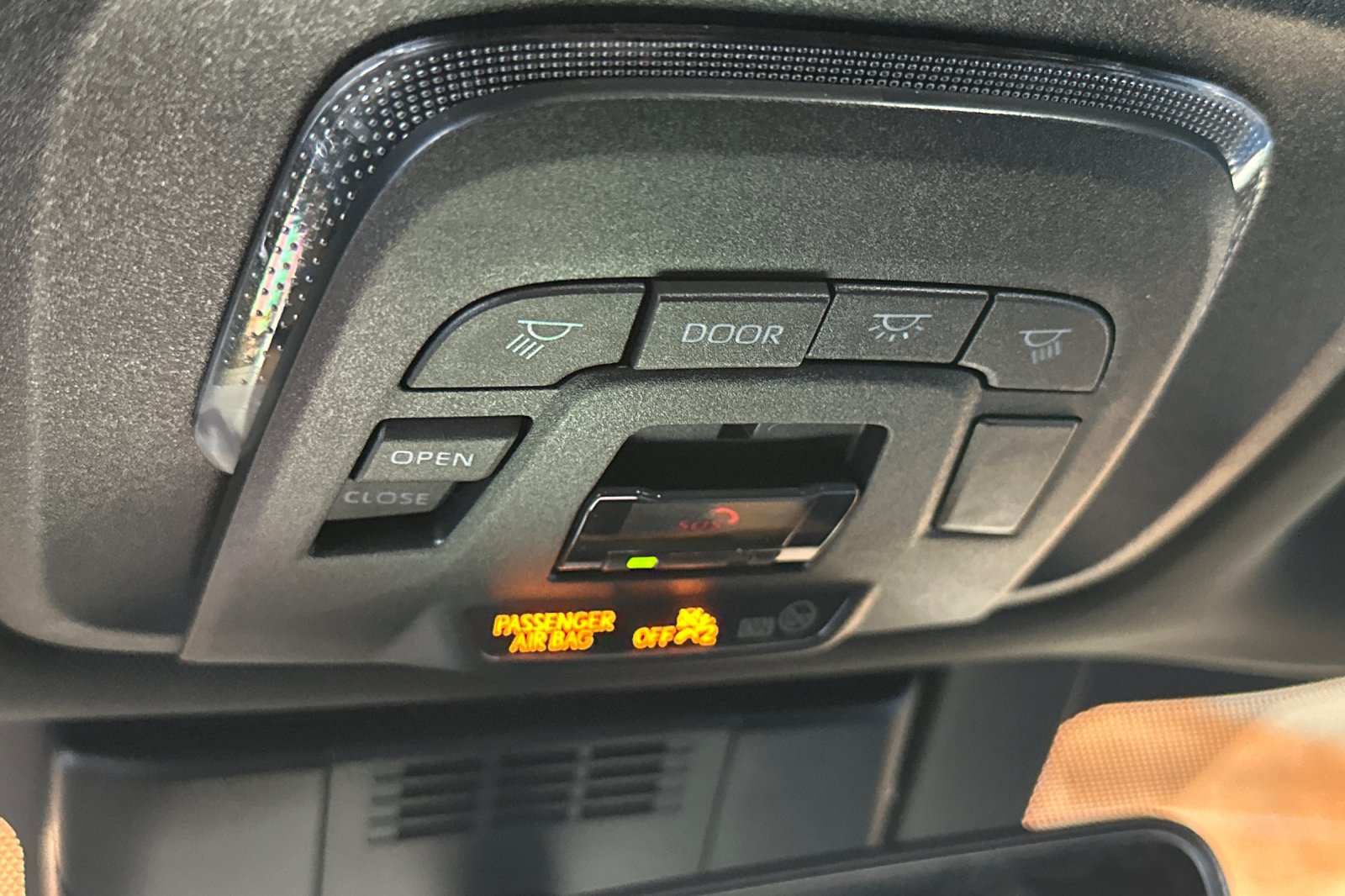 2026 Toyota C-HR XSE - Photo 26