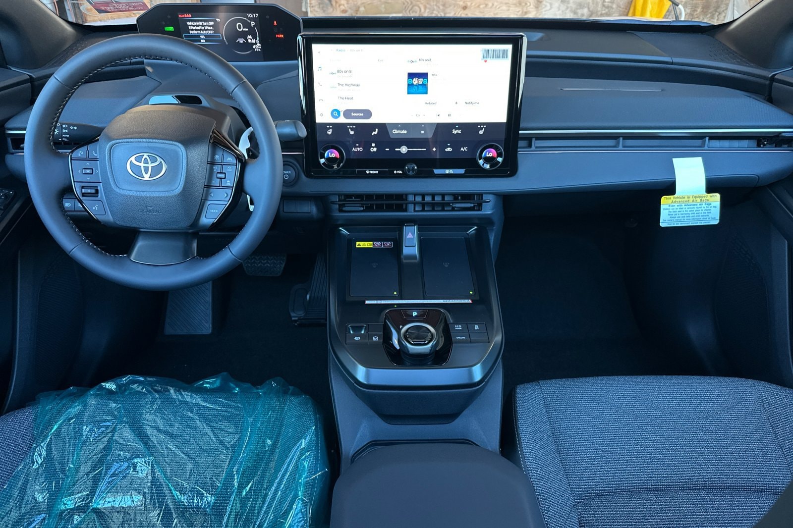 2026 Toyota bZ XLE - Photo 10