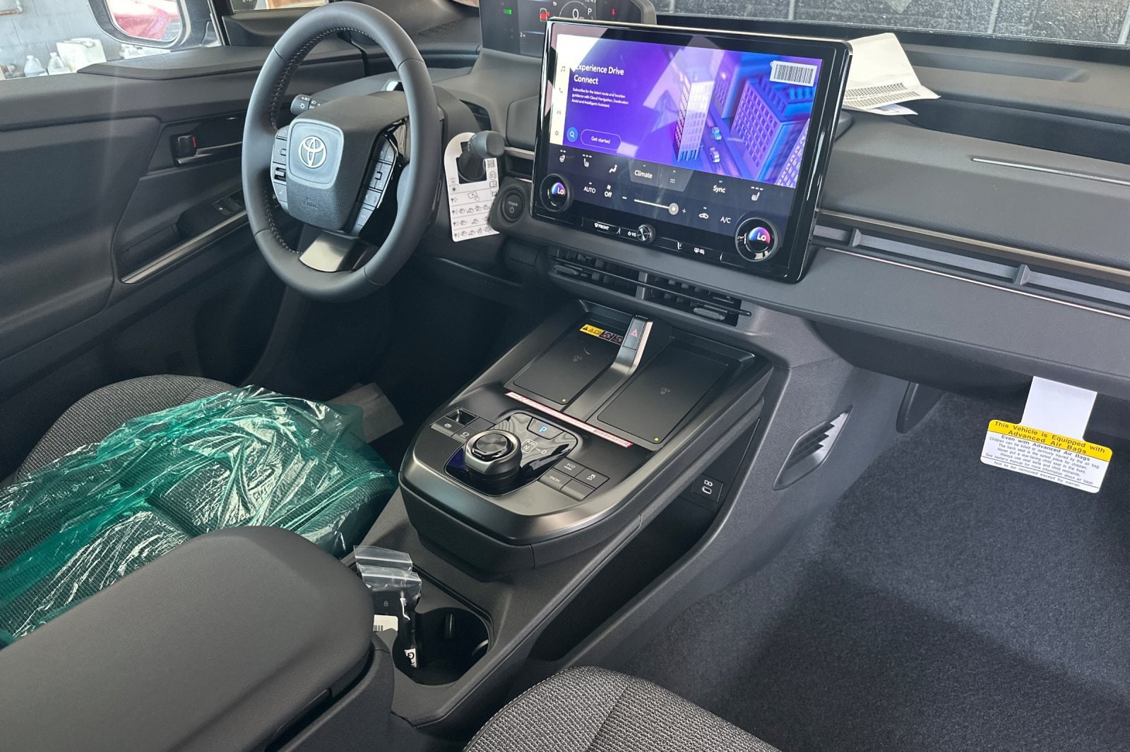 2026 Toyota bZ XLE - Photo 12