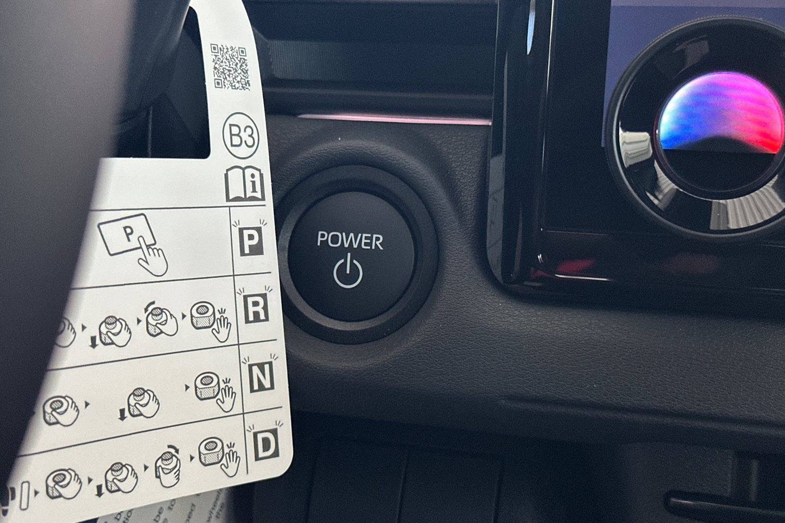 2026 Toyota C-HR SE - Photo 20