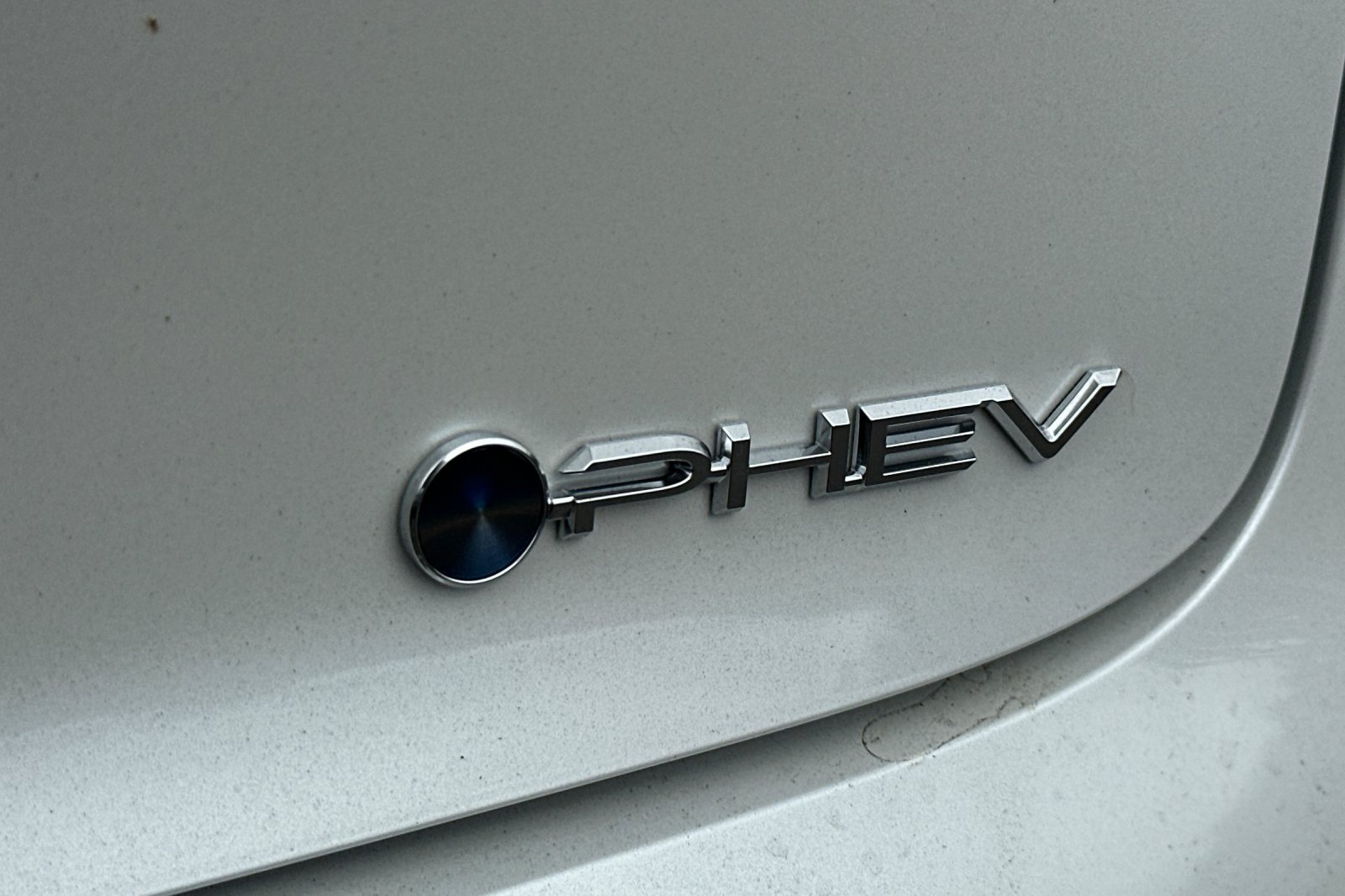 2027 Toyota Prius Plug-in Hybrid XSE - Photo 22
