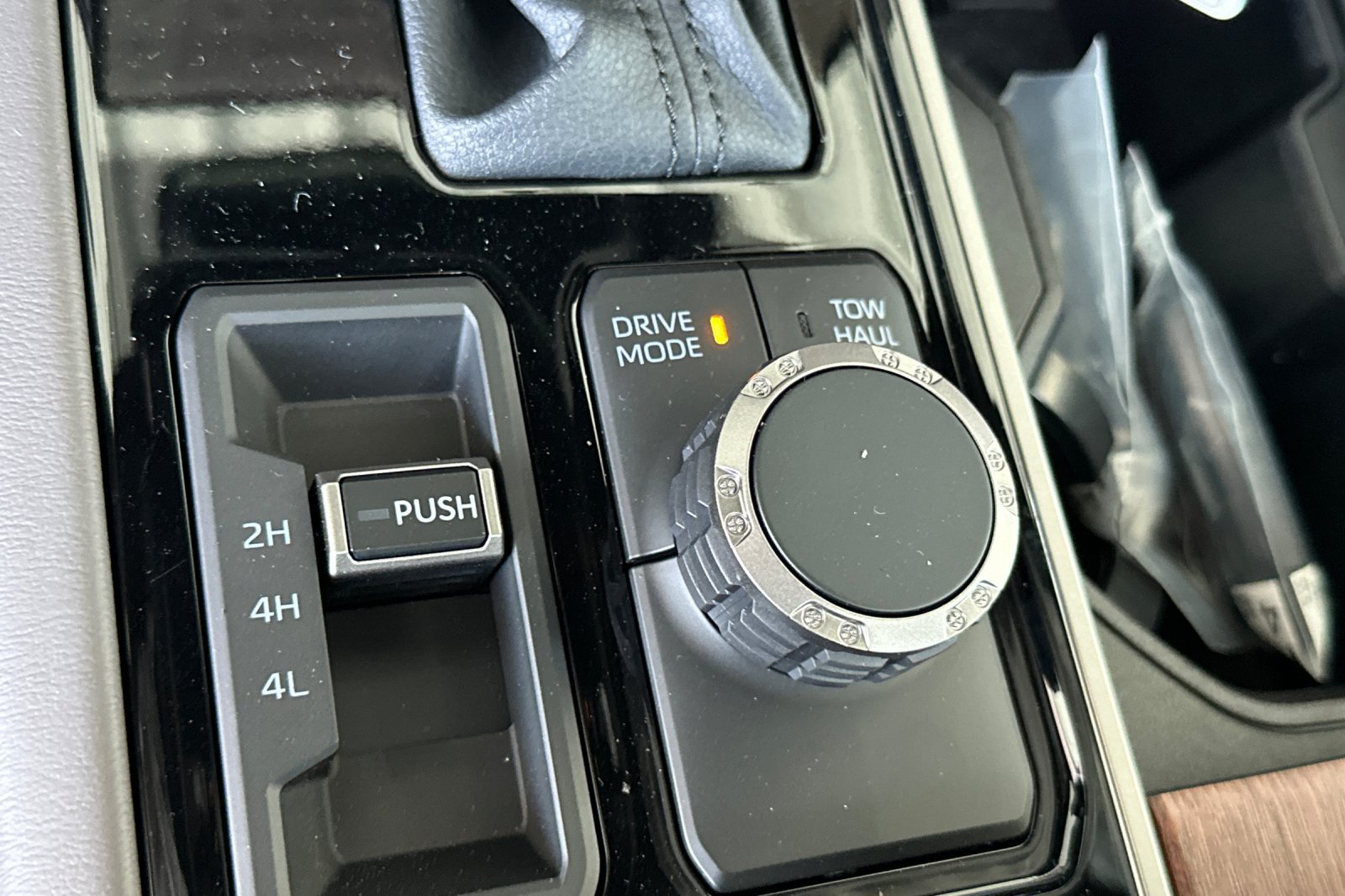 2026 Toyota Tundra 1794 Edition - Photo 24