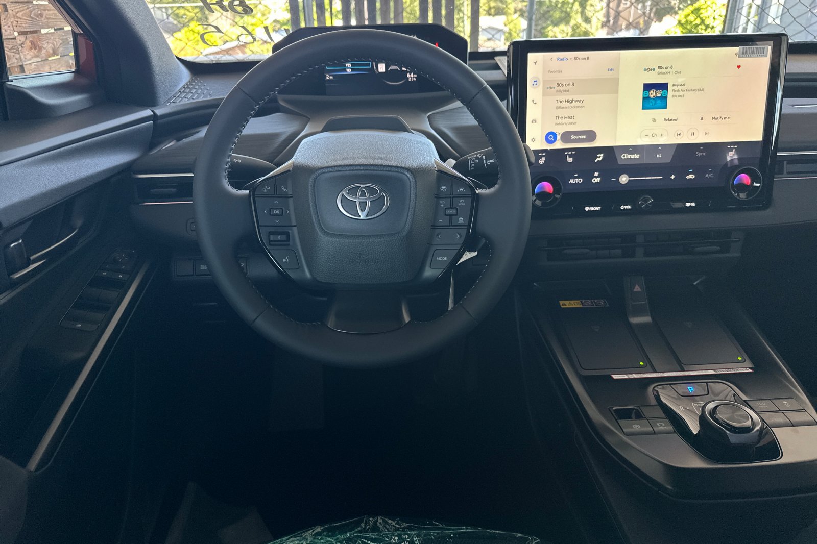 2026 Toyota C-HR SE - Photo 11