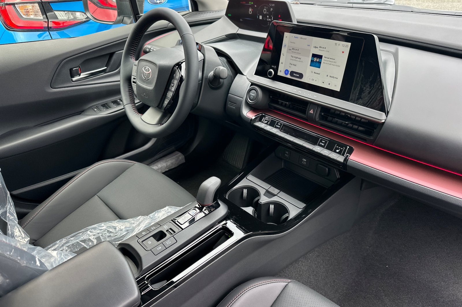 2027 Toyota Prius Plug-in Hybrid XSE - Photo 12