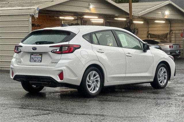 2024 Subaru Impreza Base photo 3